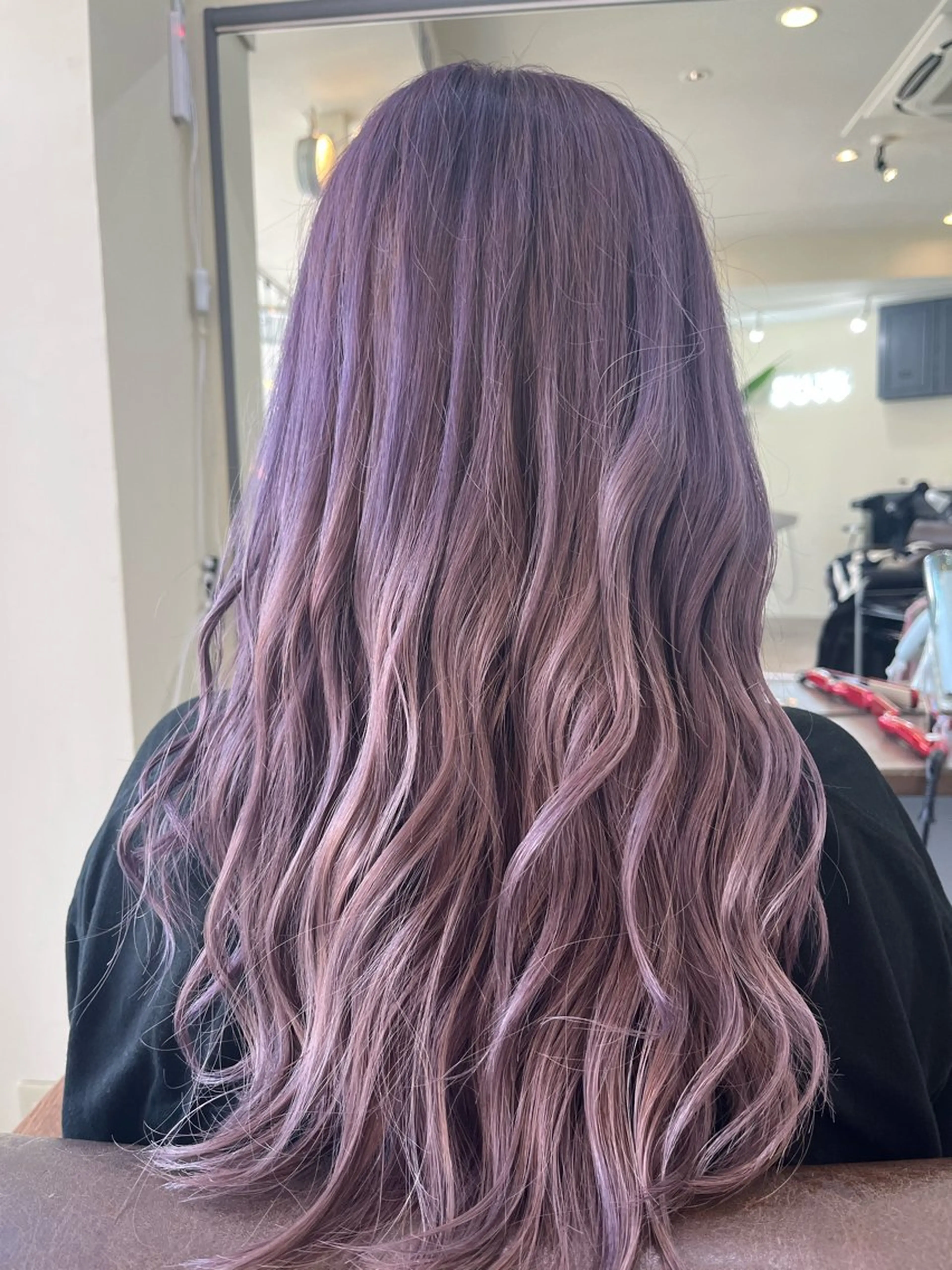 カラー バレイヤージュ ブリーチ ケアブリーチ ダブルカラー イヤリングカラー 戸川 紗良のヘアスタイル