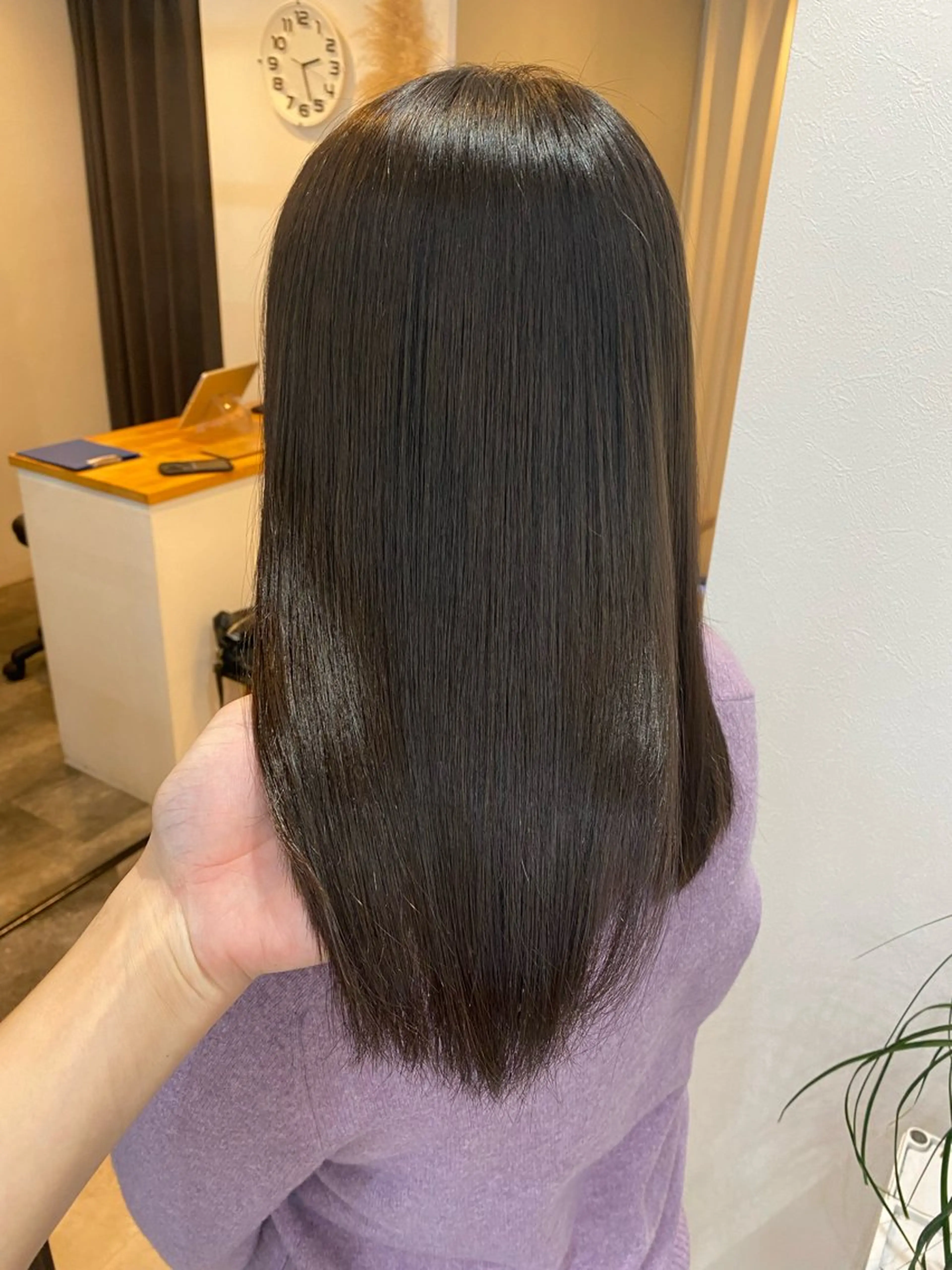 セミロング 伸ばしかけ 髪質改善 縮毛矯正 また会いたくなる 美容師【KENTA】のヘアスタイル