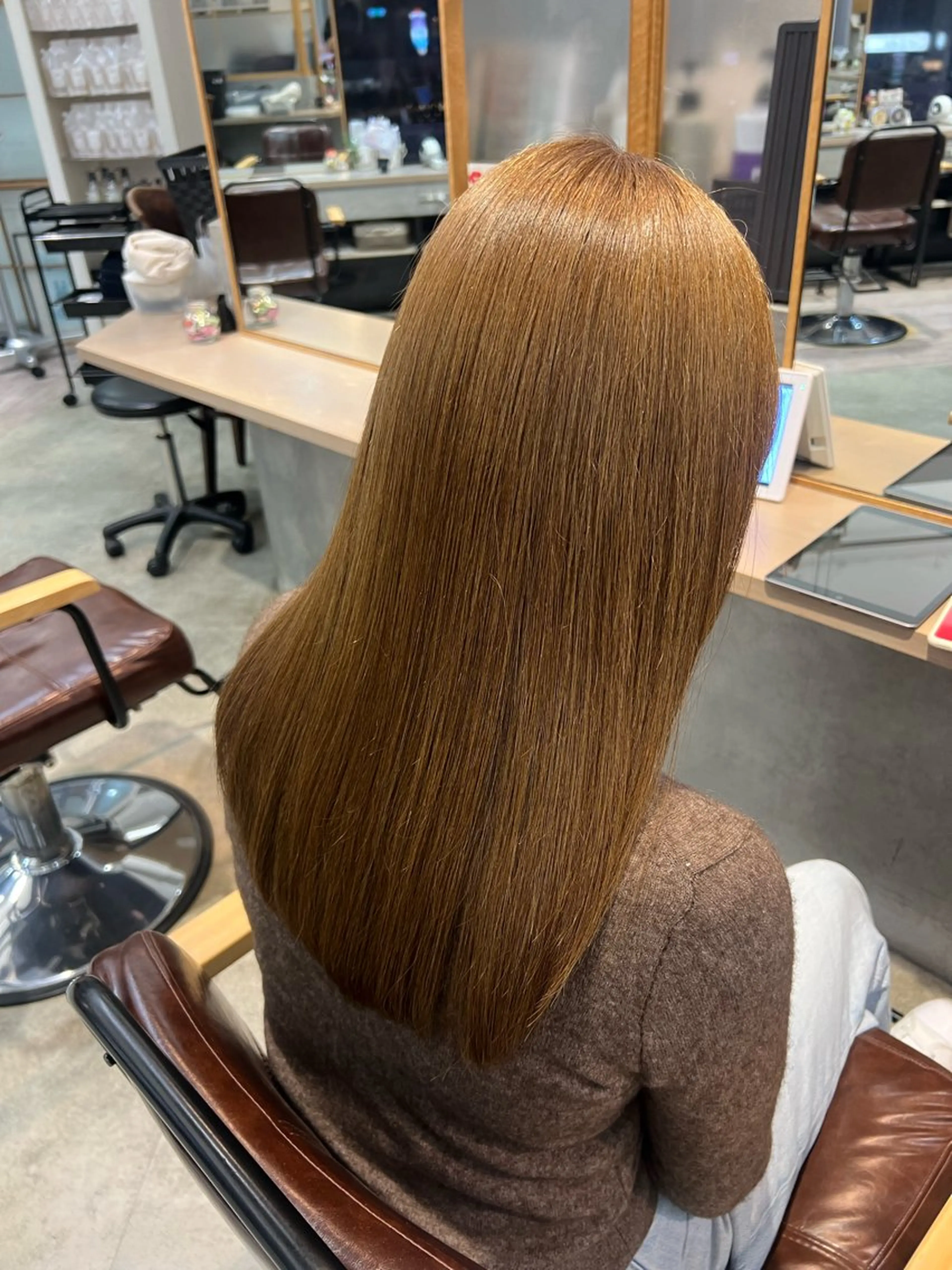 カラー 高山 穂香のヘアスタイル