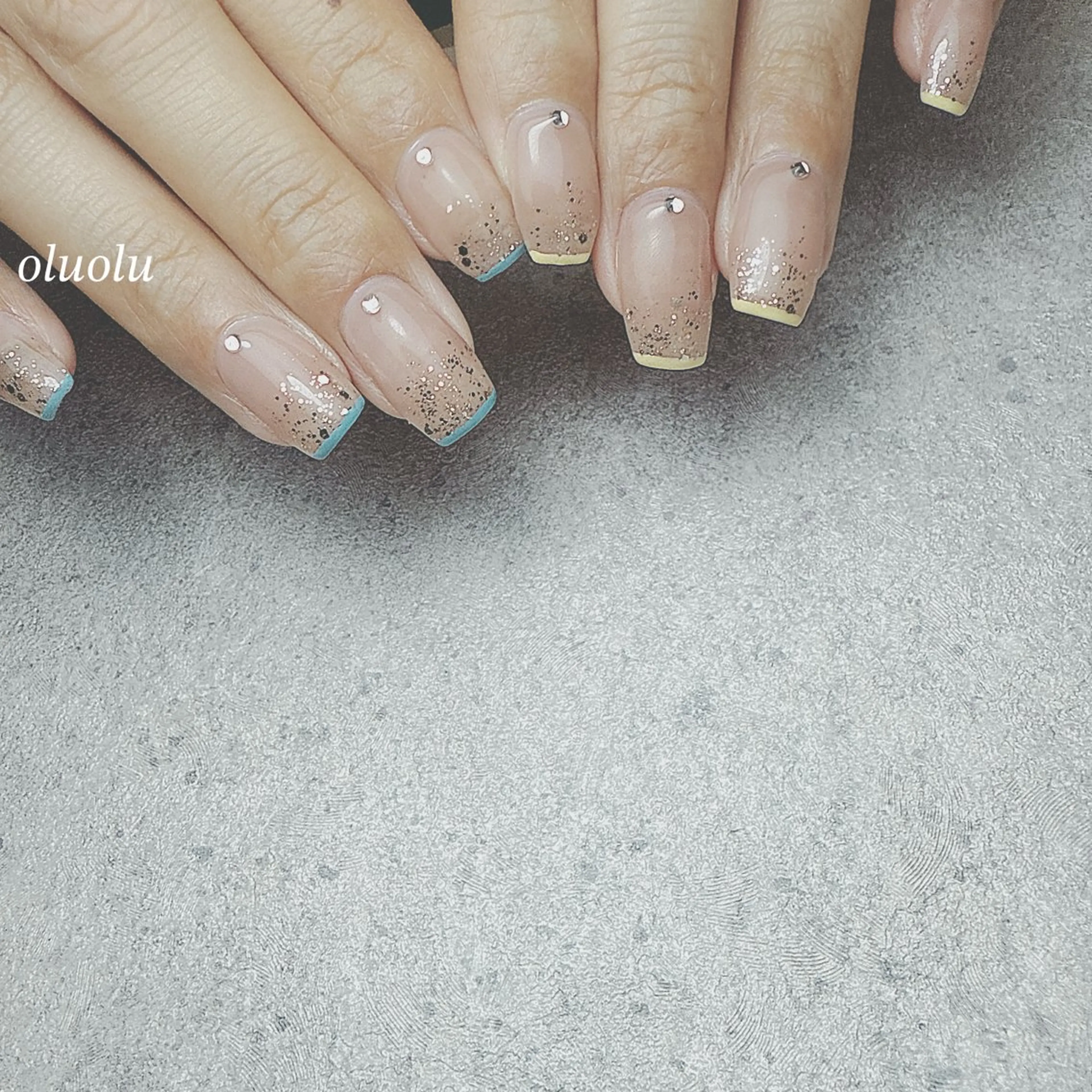 ネイル アートネイル ジェルネイル ラメ(グリッター) ニュアンスネイル ハンドネイル 大村 紬華のネイルデザイン
