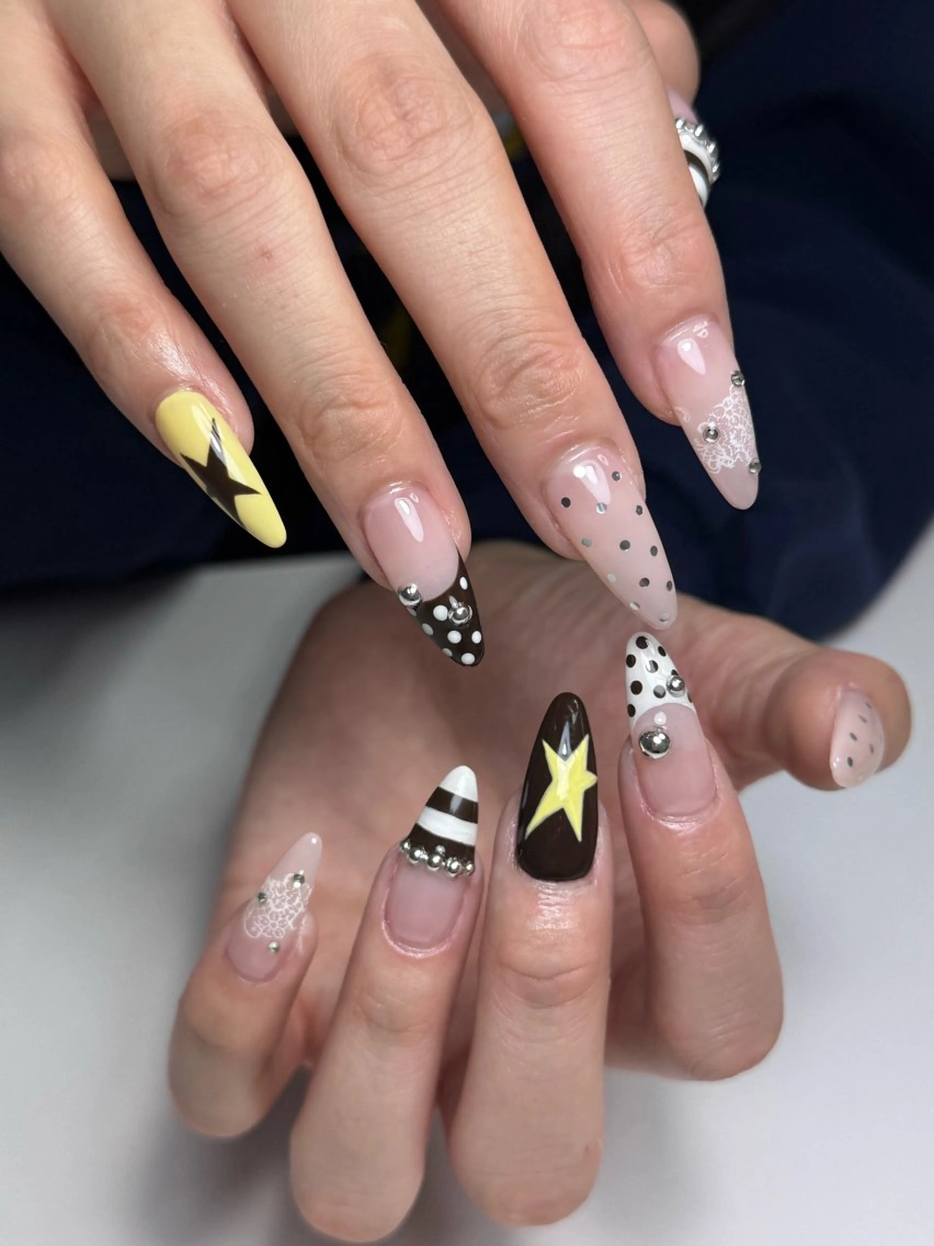 ネイル ハンドネイル ZHU_ STUDIOのネイルデザイン