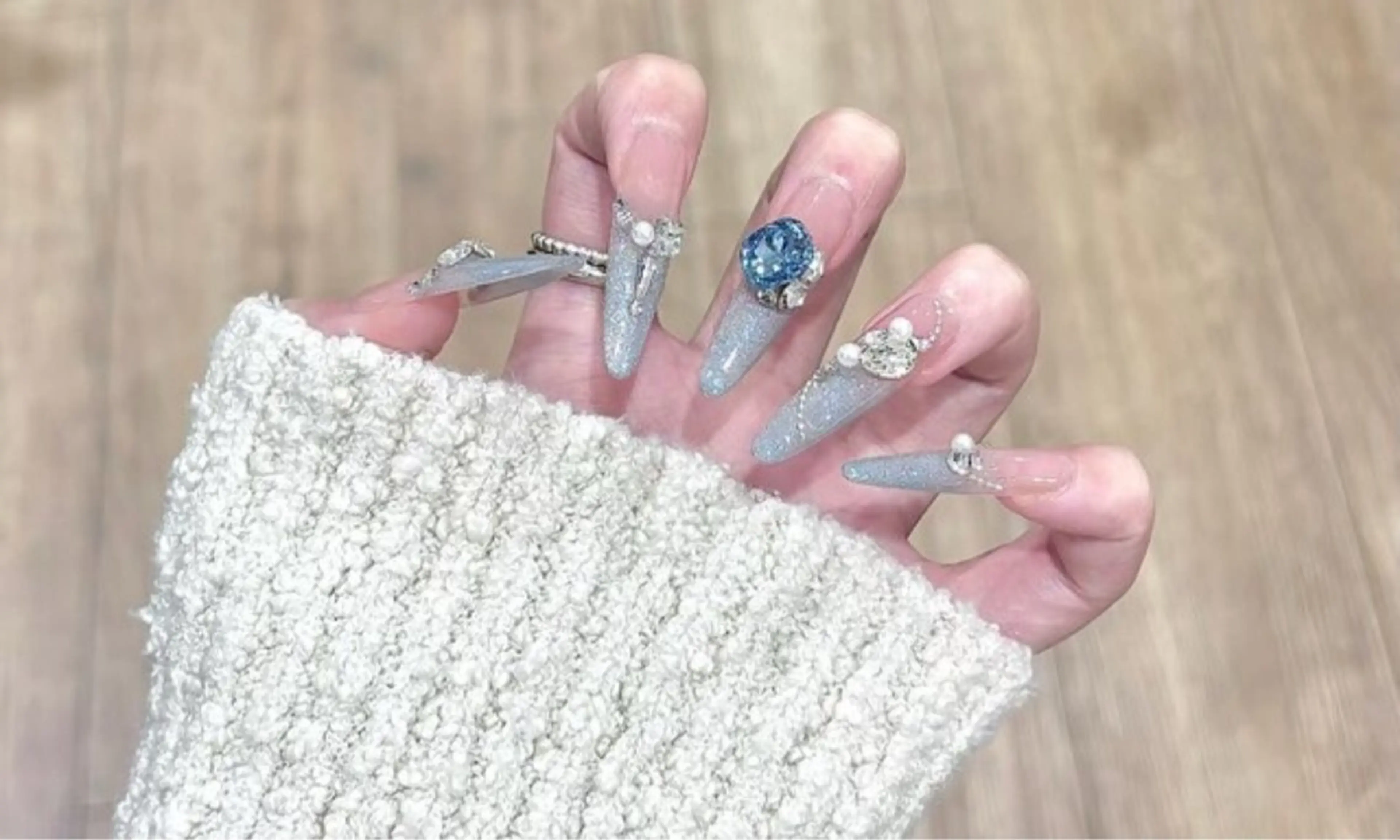 ネイル ワンホンネイル ハンドネイル bijou nailのネイルデザイン
