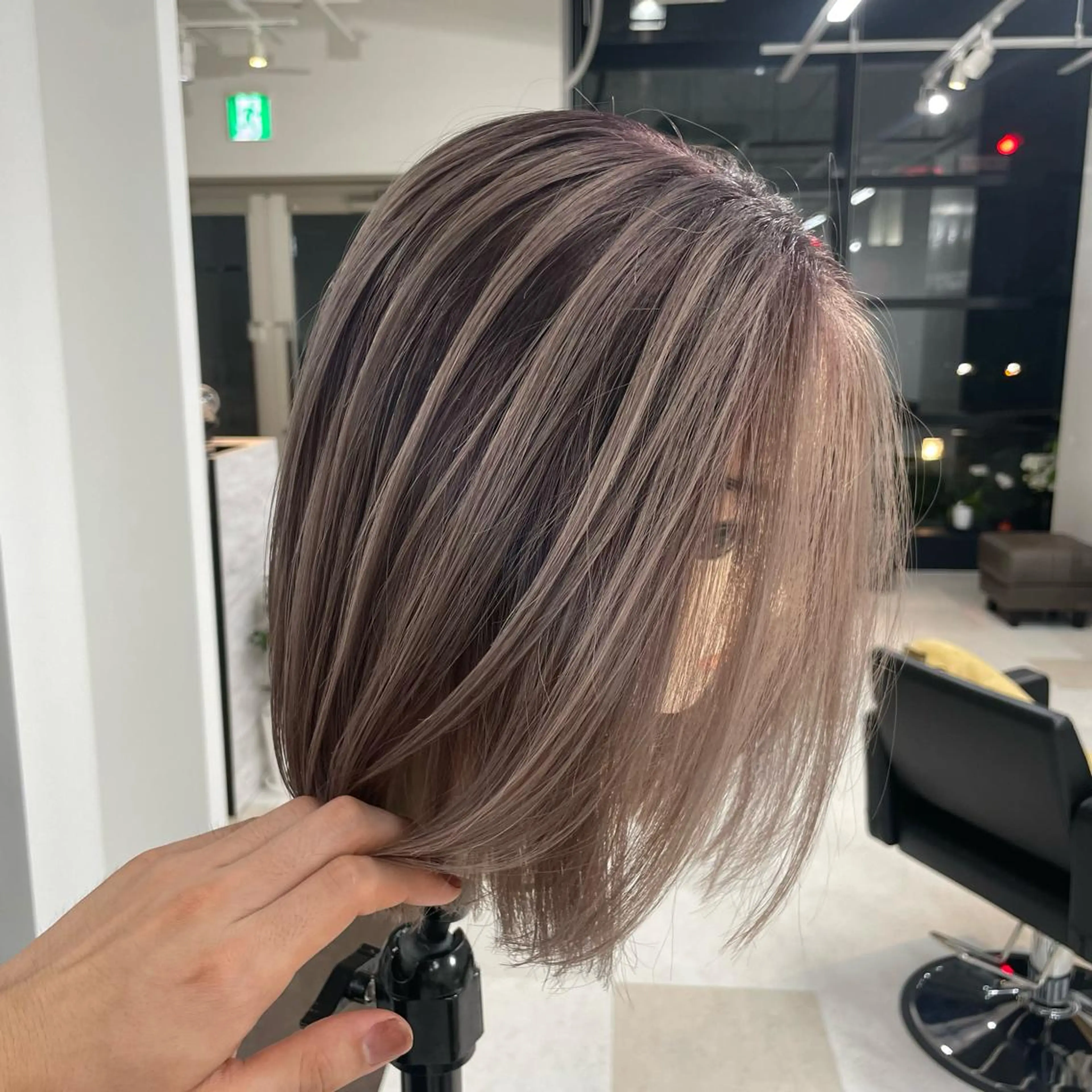 ミディアム B.Chance カラーリスト　ペーのヘアスタイル