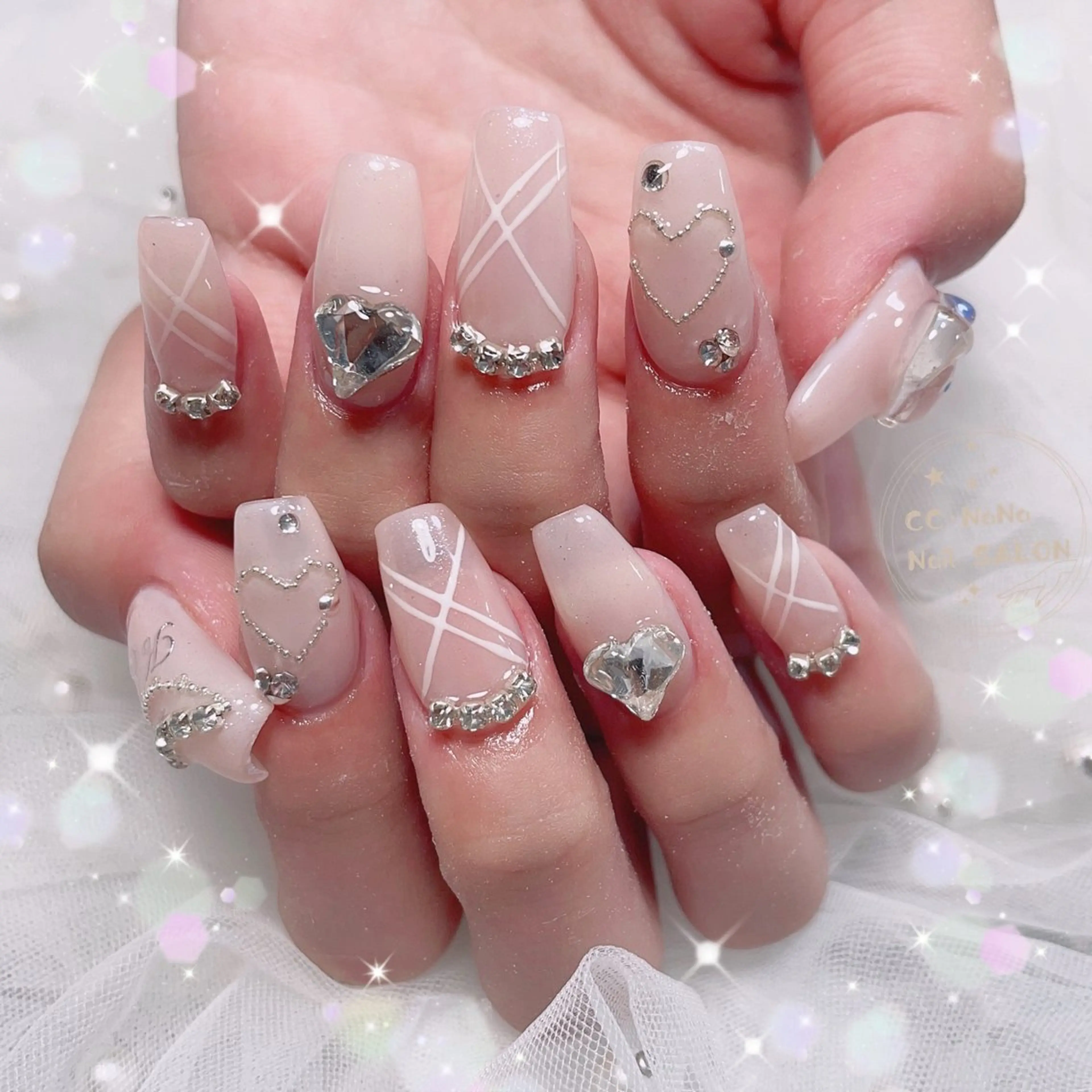 ネイル ハンドネイル 💎CC・NaNa 韓国風ネイル🌙Cのネイルデザイン