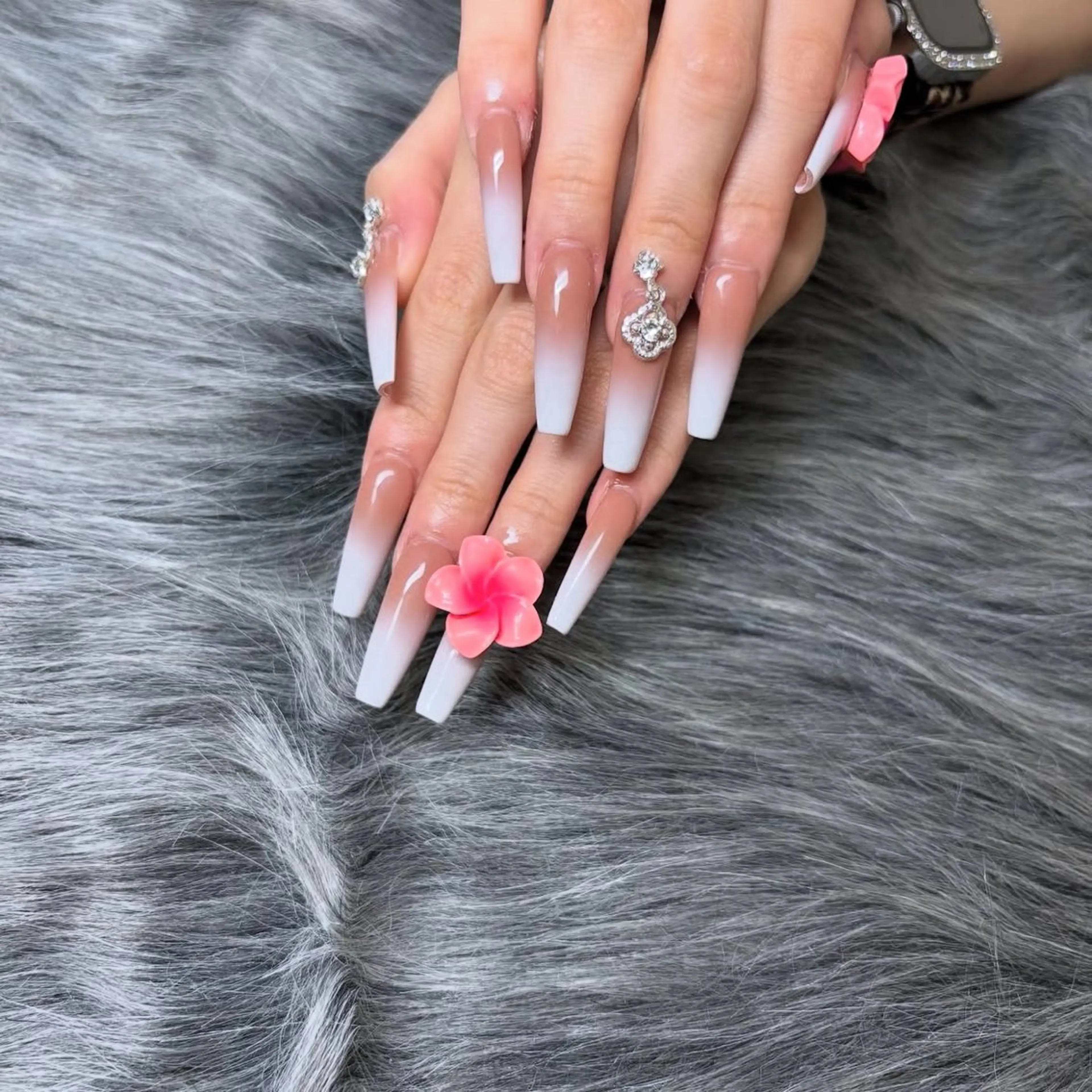 ネイル ハンドネイル 𝑗𝑢𝑛𝑛𝑎 𝑛𝑎𝑖𝑙のネイルデザイン