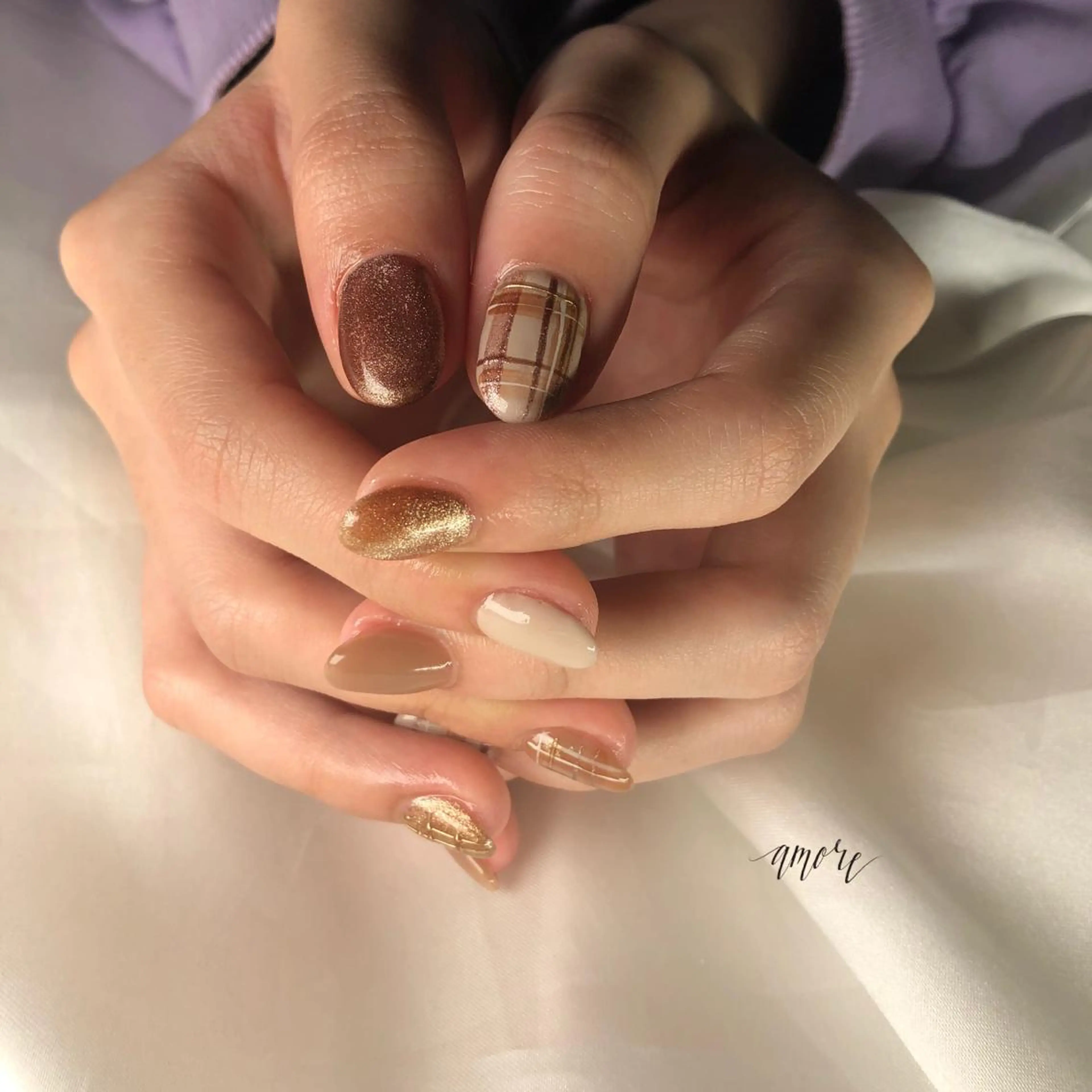 ネイル ジェルネイル 氷ネイル・うるうるネイル キラキラネイル マグネットネイル ミラーネイル You kyehwaのネイルデザイン