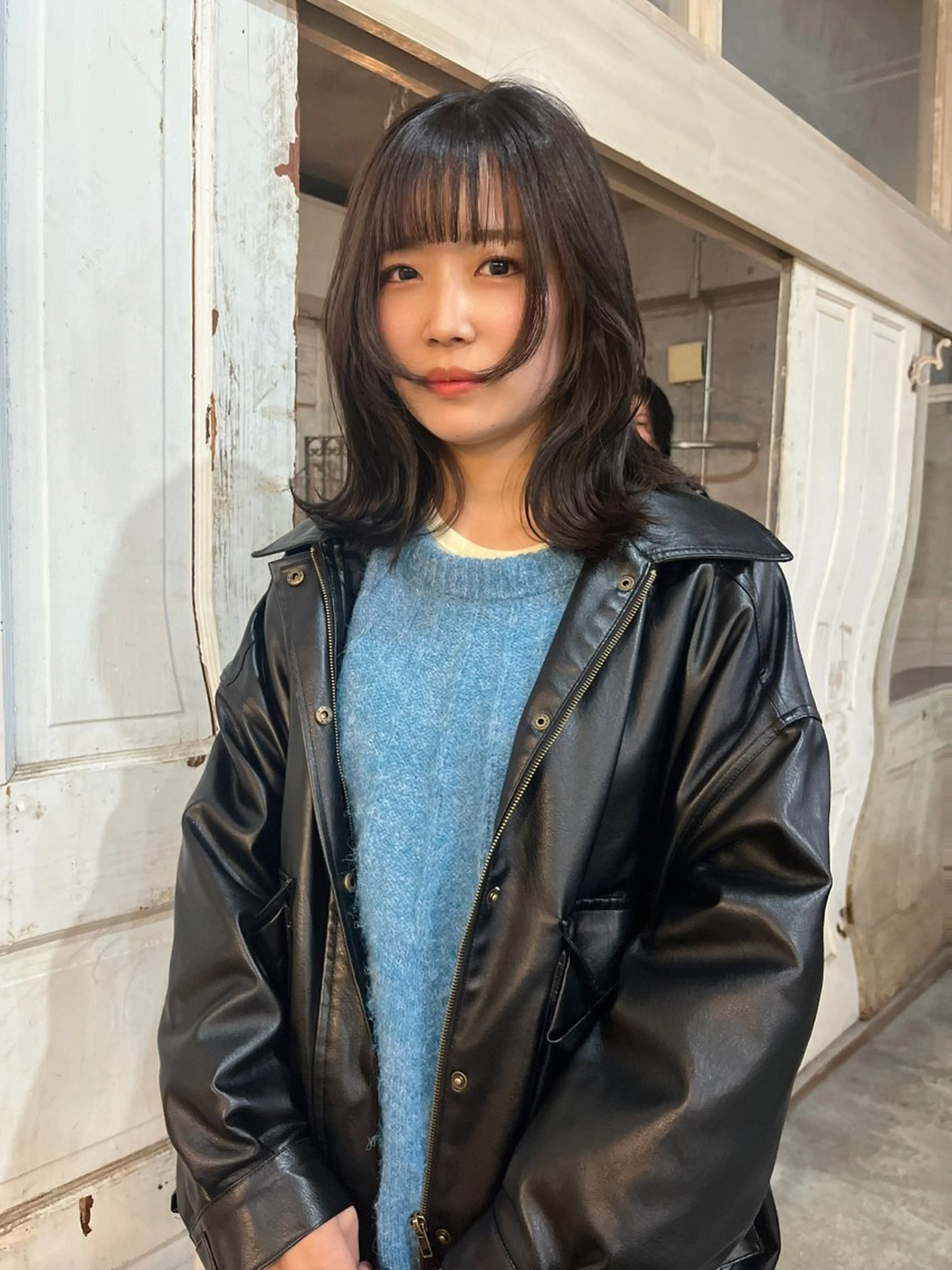 ミディアム カット ヘアカラー トリートメント ハイトーン/顔まわり レイヤー/YUKAのヘアスタイル