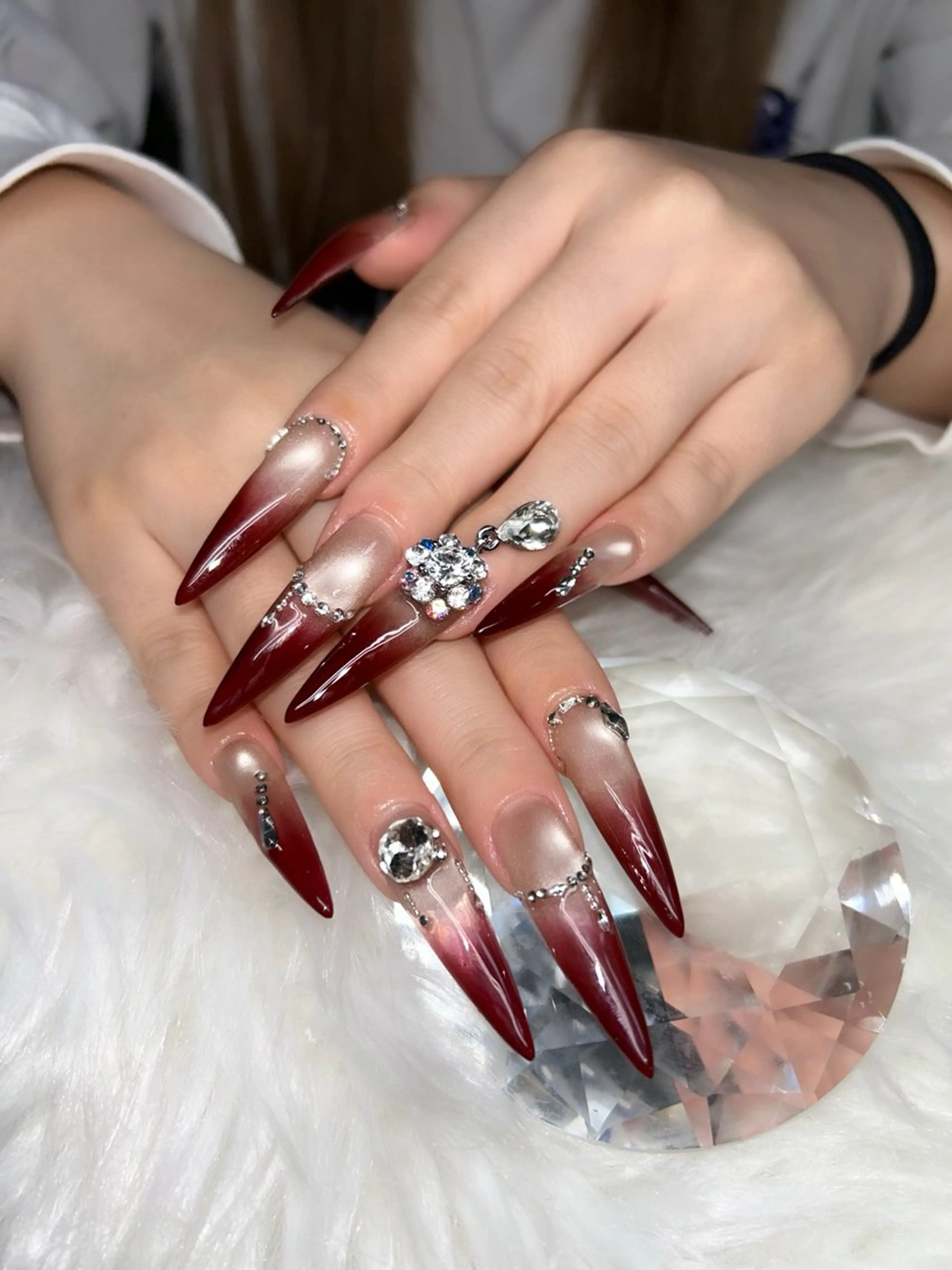 ネイル アートネイル オーロラネイル チークネイル 長さ出し フットネイル ハンドネイル Chan nailsのネイルデザイン