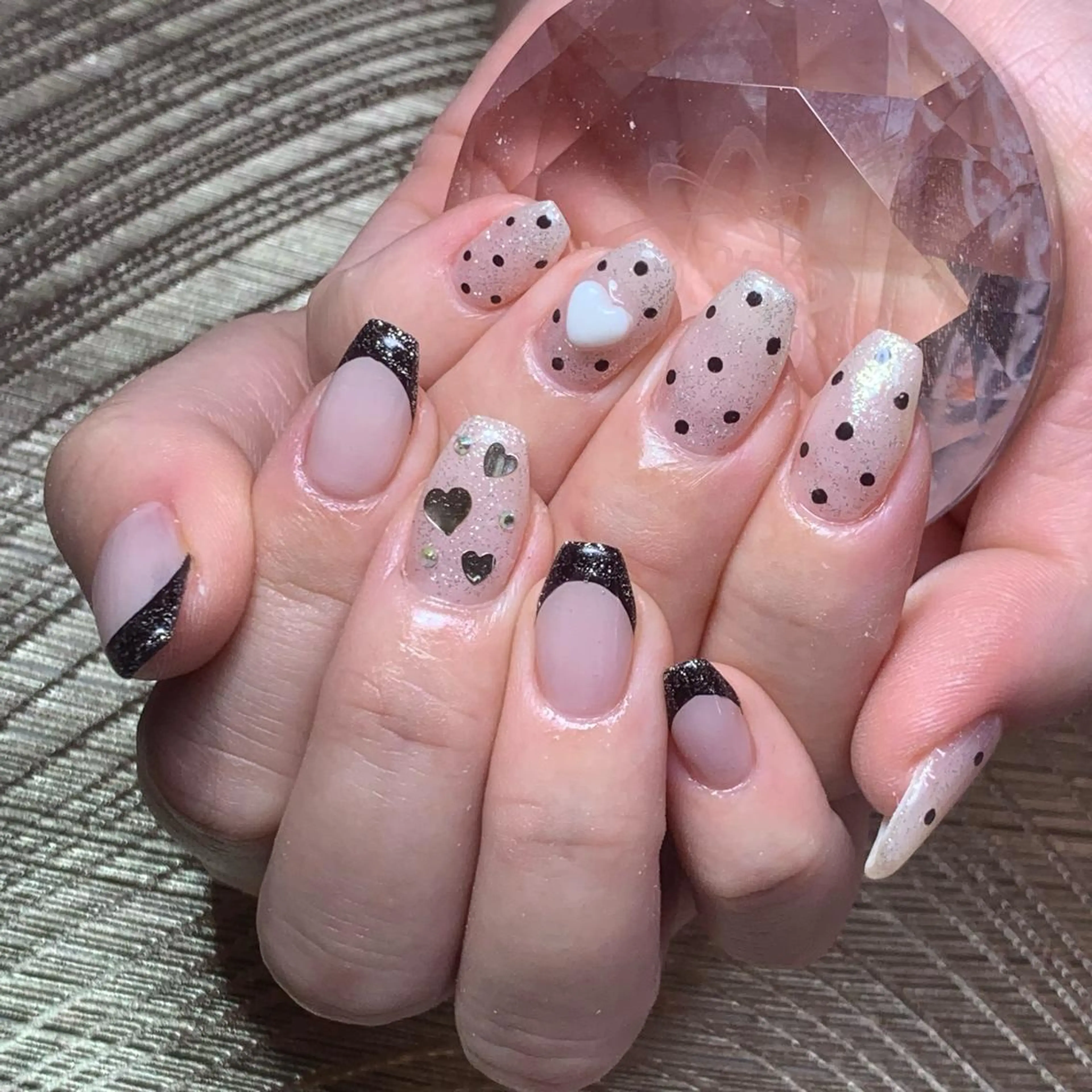 ネイル ハンドネイル καρδιά -ｶﾙﾃﾞｨｱ-のネイルデザイン