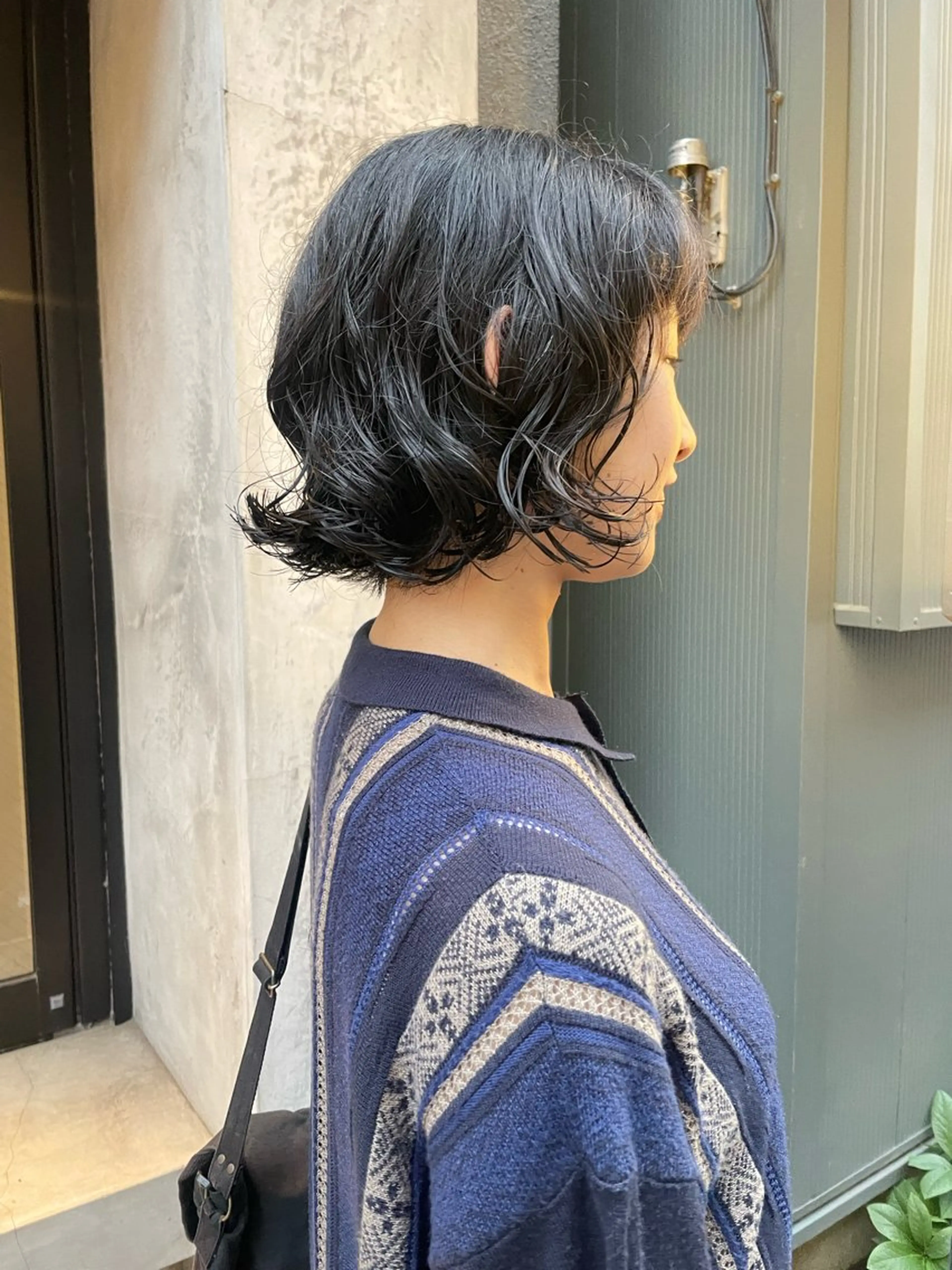 ミディアム パーマ ミディアムパーマ ボブ 伸ばしかけ ニュアンスパーマ レイヤー×初 パーマ|hinakoのヘアスタイル