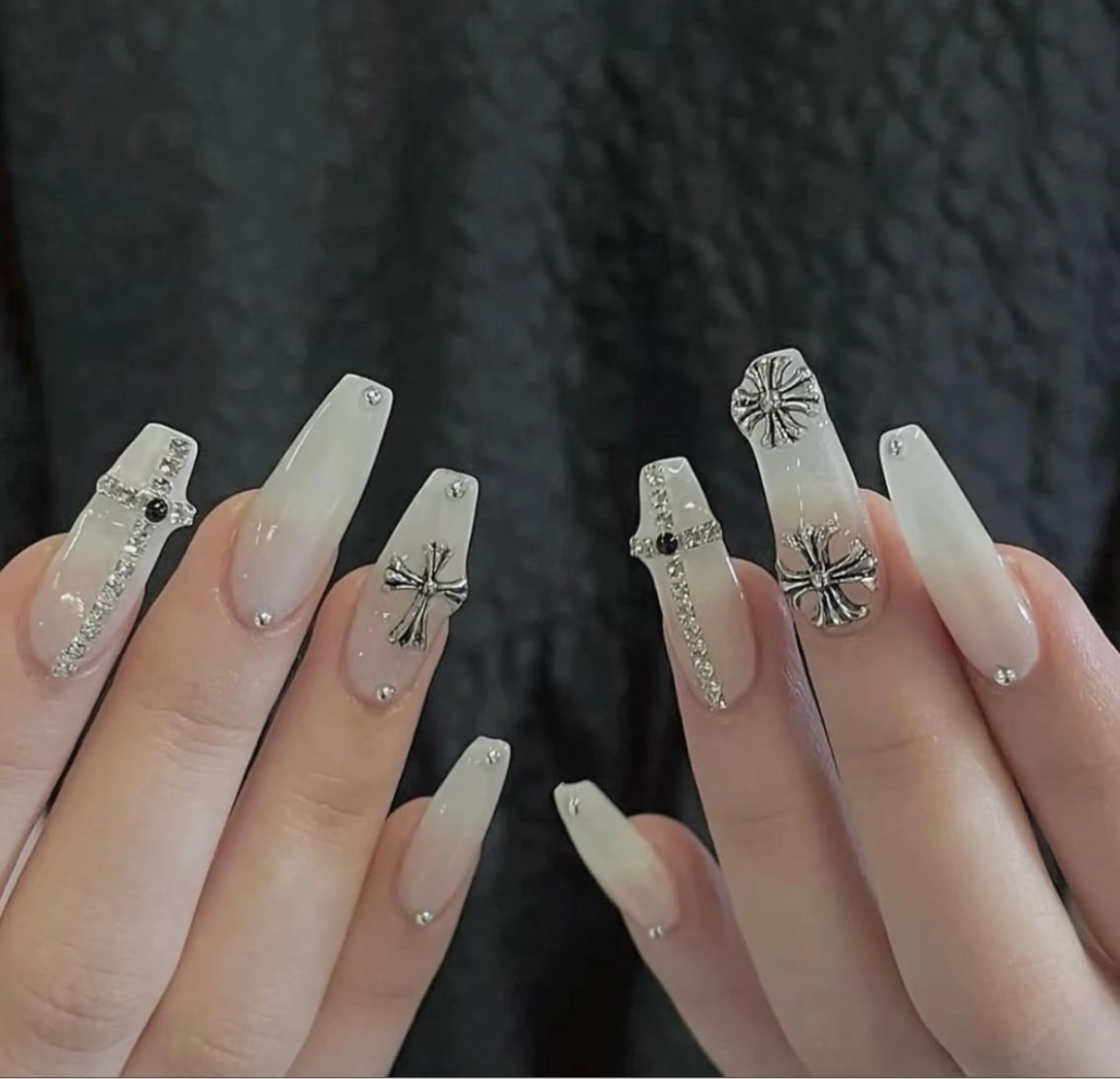 ネイル ネイリスト ハンのネイルデザイン