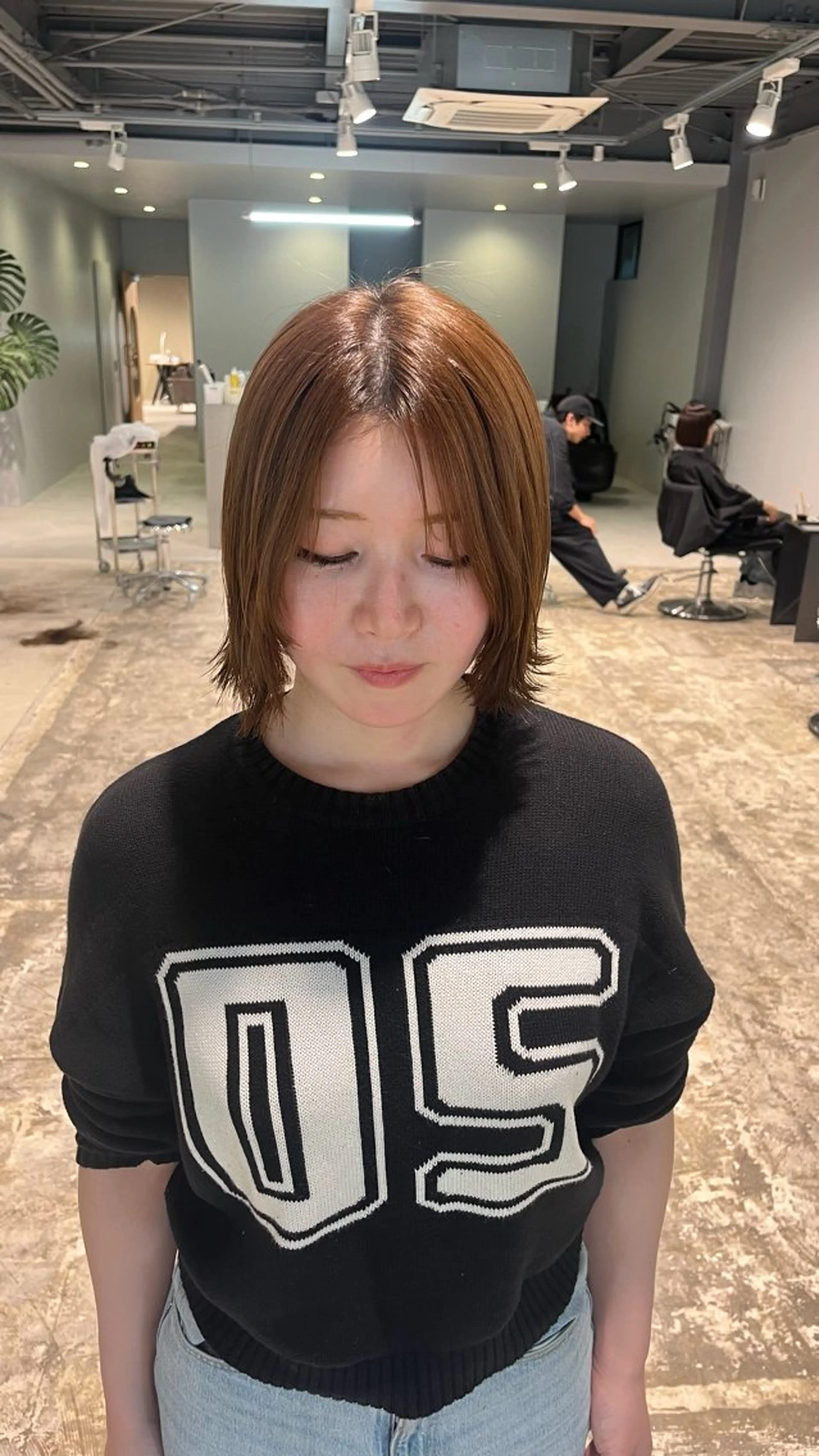 カット one momokaのヘアスタイル
