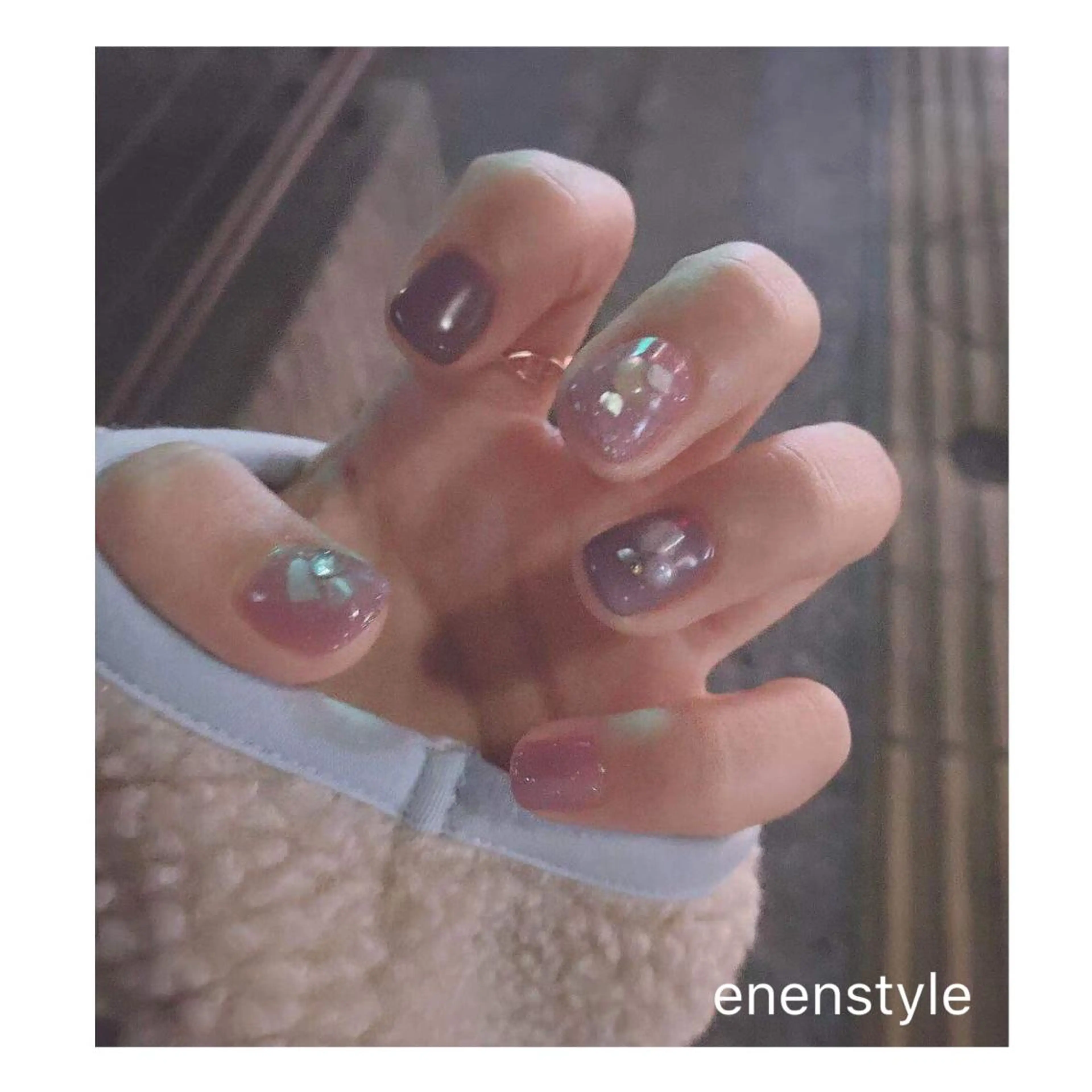 ショート ネイル ジェルネイル ニュアンスネイル オフィスネイル シンプルネイル 👑enen style👑のネイルデザイン