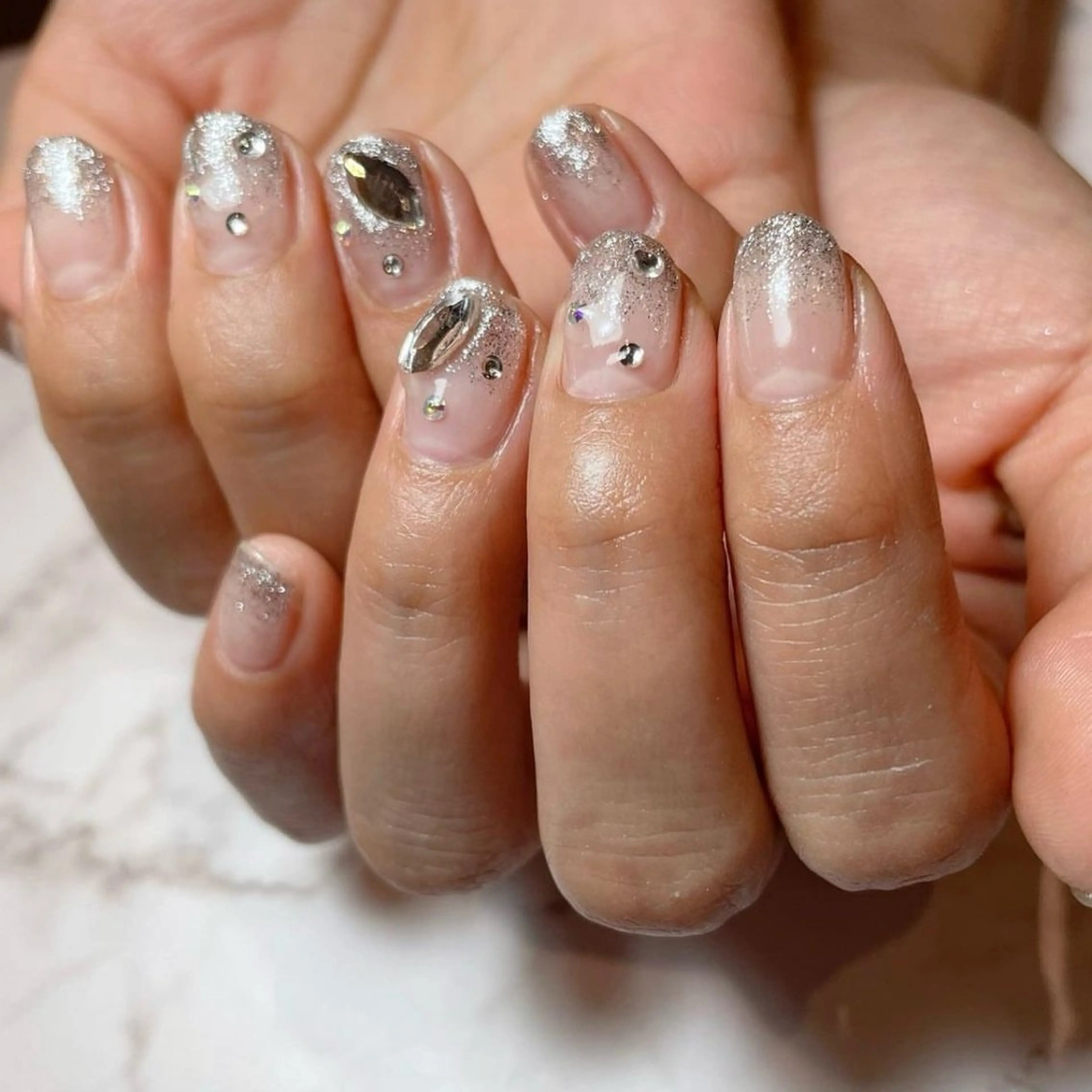 ネイル ストーンネイル Rich to勝川店所属・村瀬 満里子のネイルデザイン