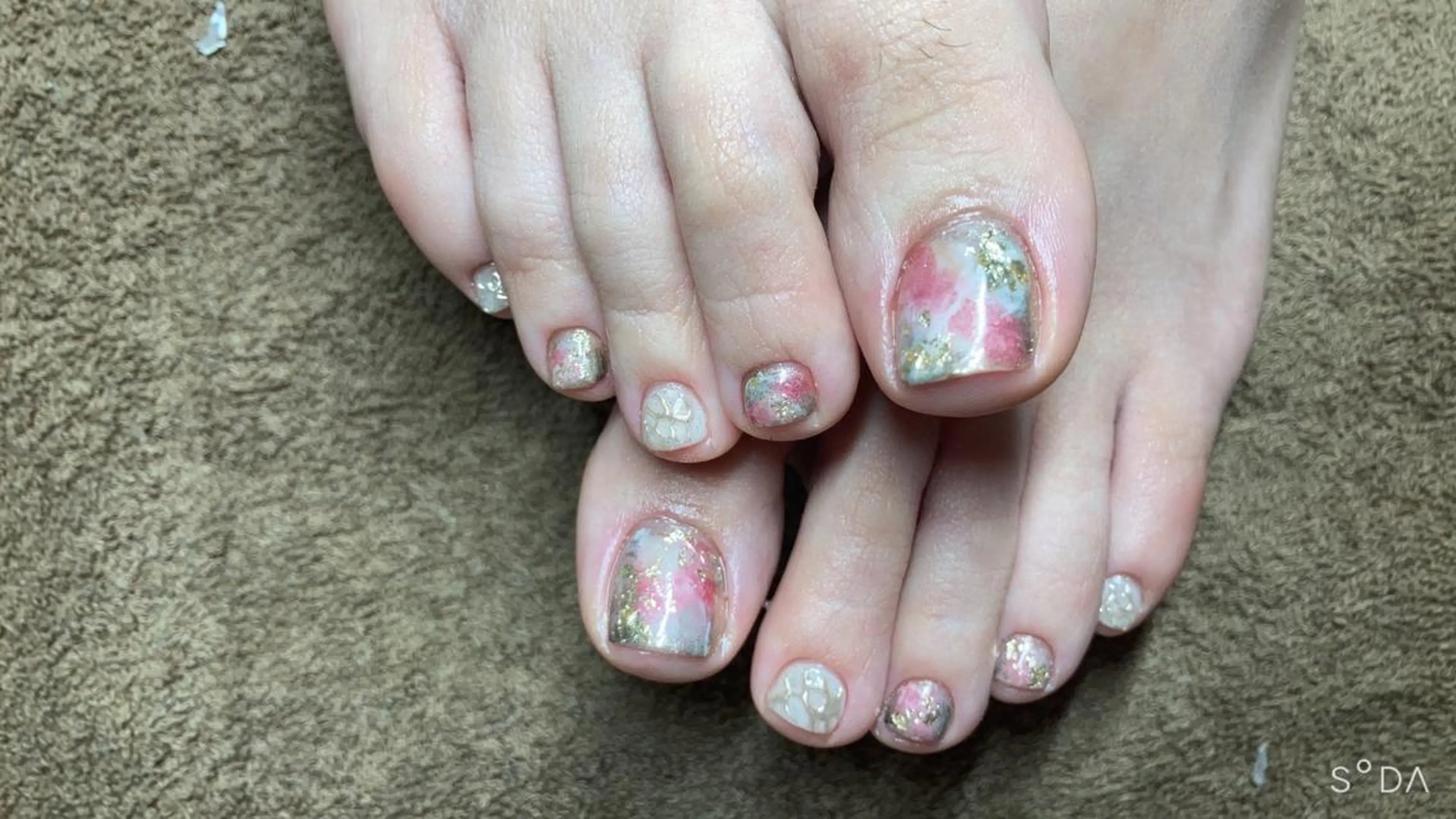 ネイル フットネイル 神崎 千秋のネイルデザイン