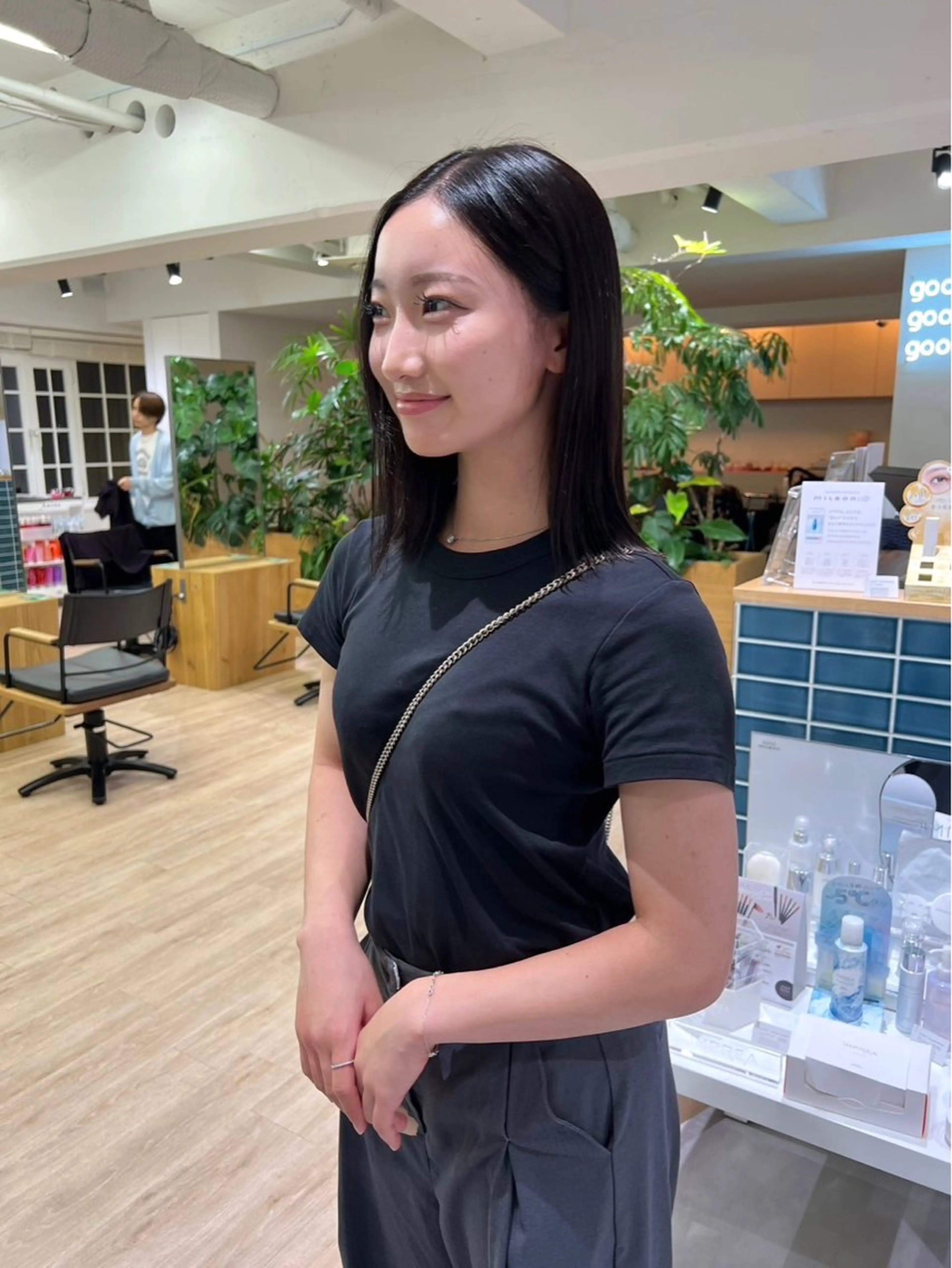 ミディアム カラー ヘアカラー トリートメント 田中 愛梨のヘアスタイル