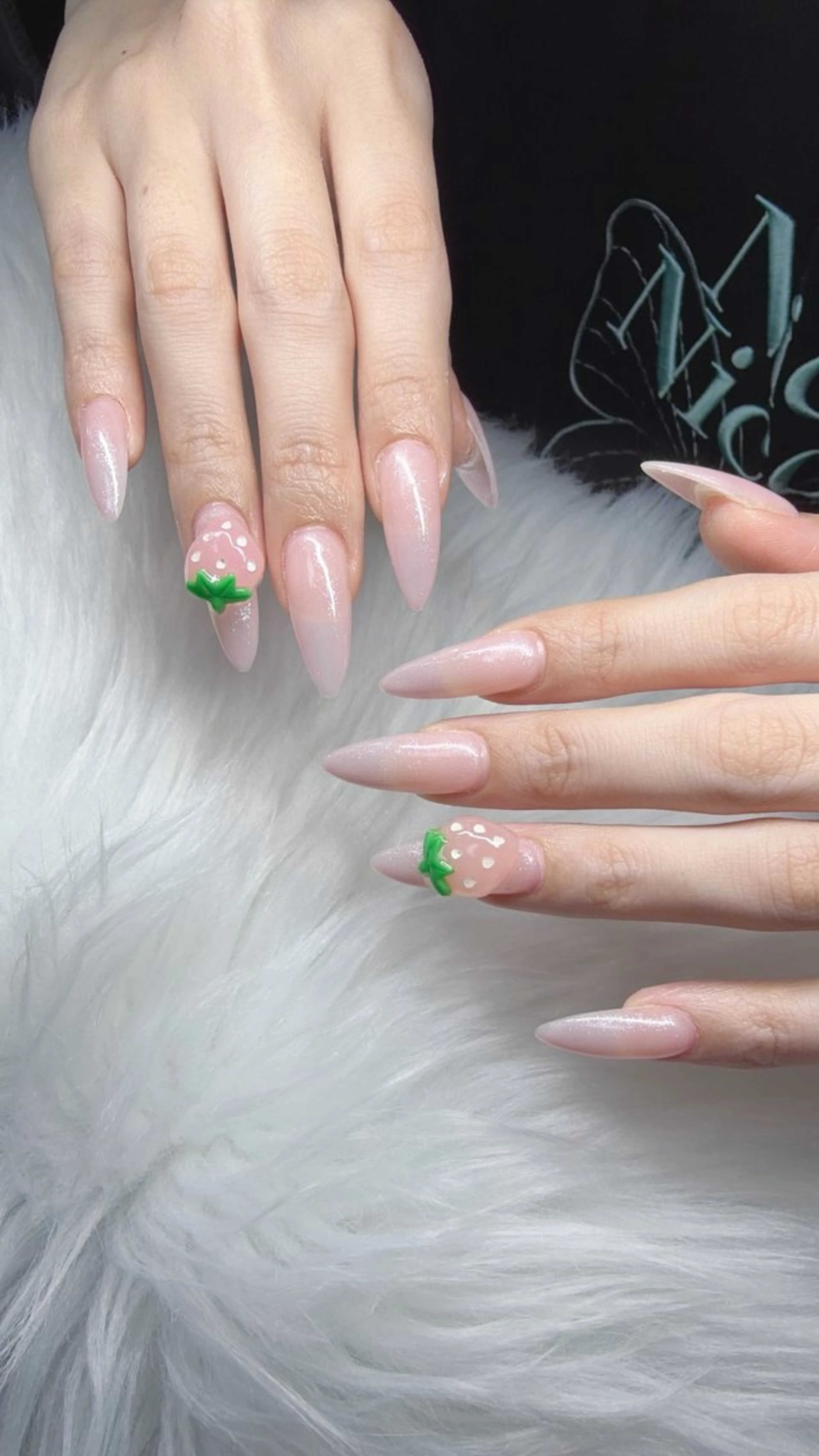 ネイル ハンドネイル Lee Nailsのネイルデザイン