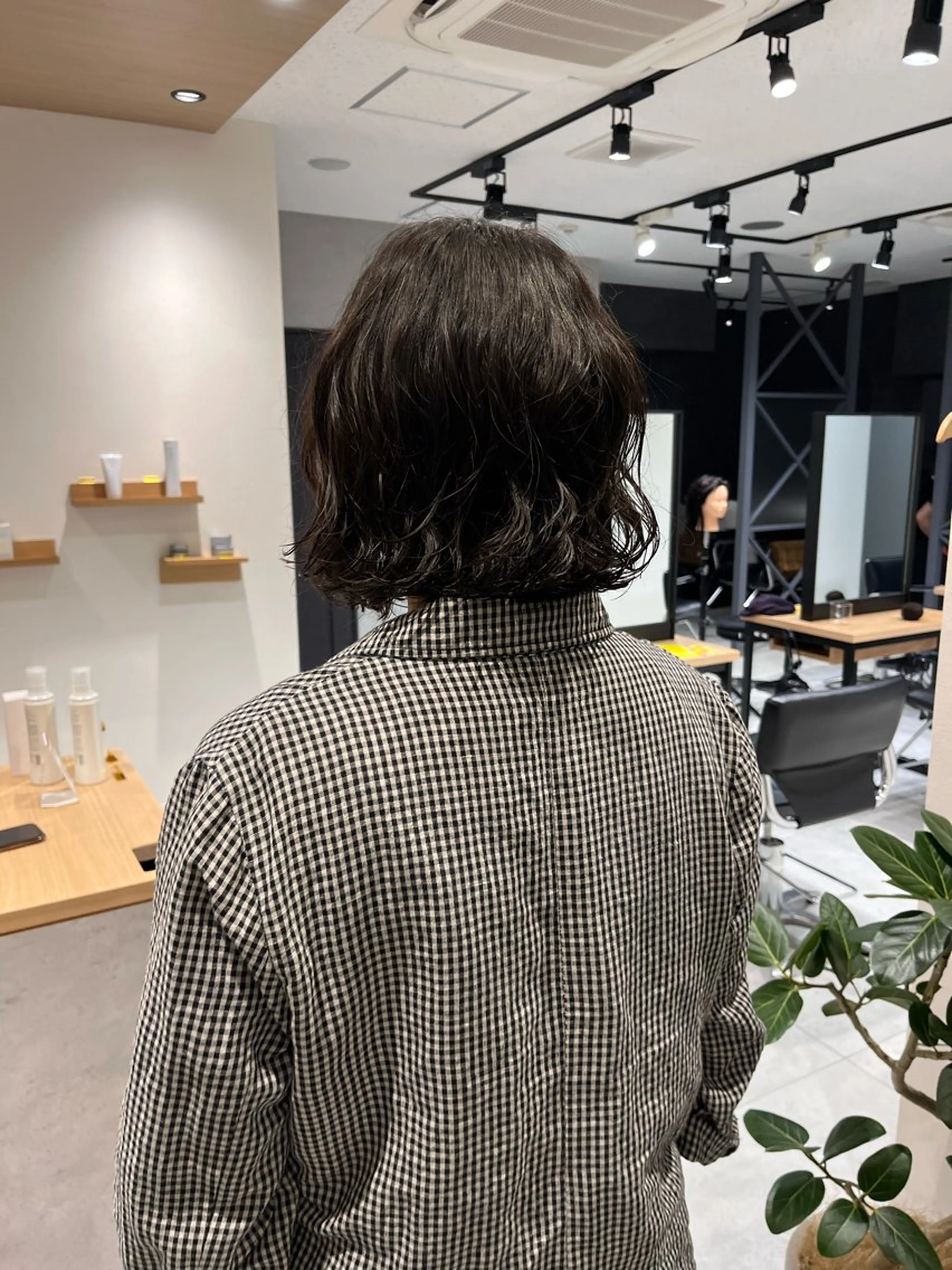 ミディアム パーマ ミディアムパーマ ボブ ニュアンスパーマ NYLON.所属・ブリーチ/縮毛矯正 ❤️‍🔥シンノスケのヘアスタイル