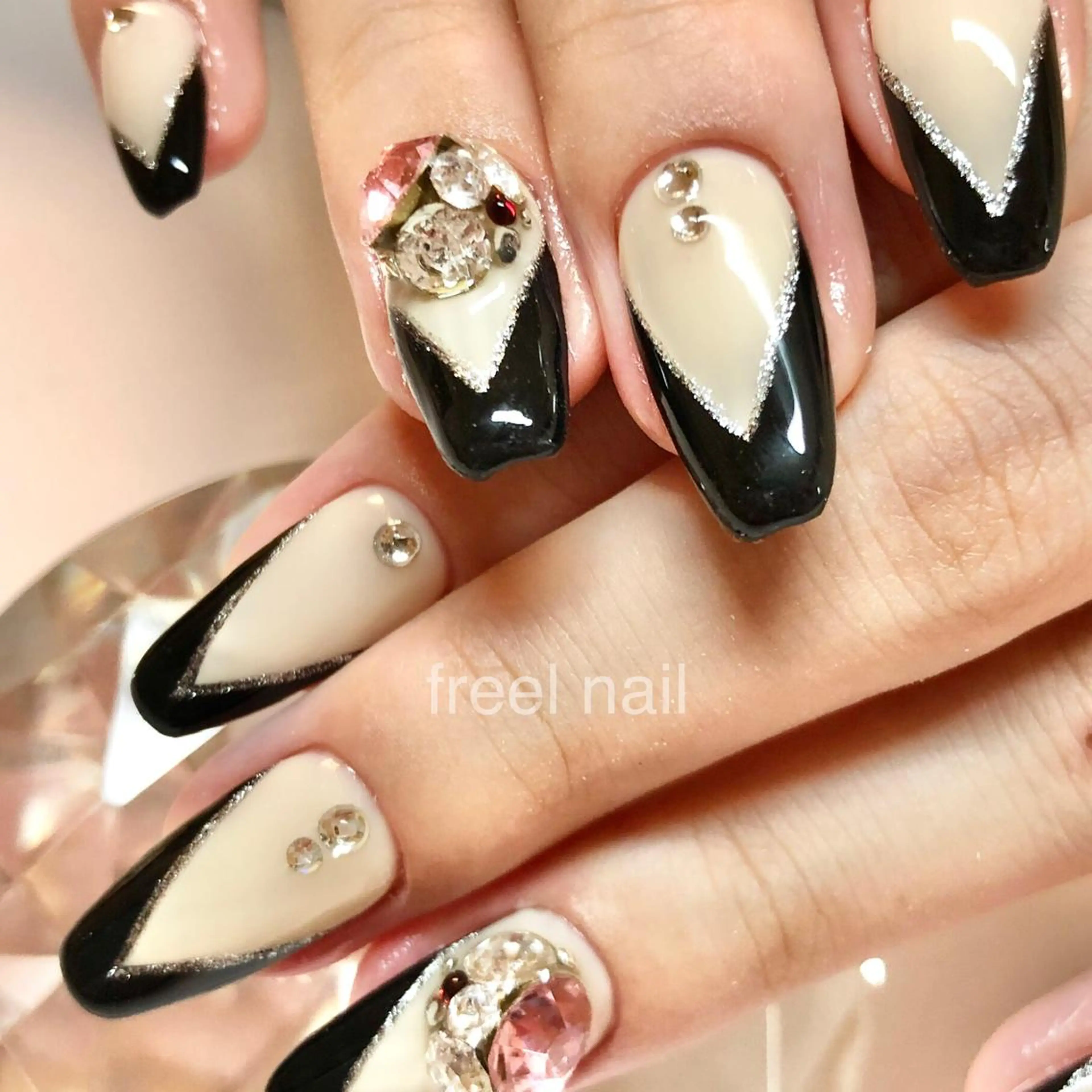 ネイル freel Beautyのネイルデザイン