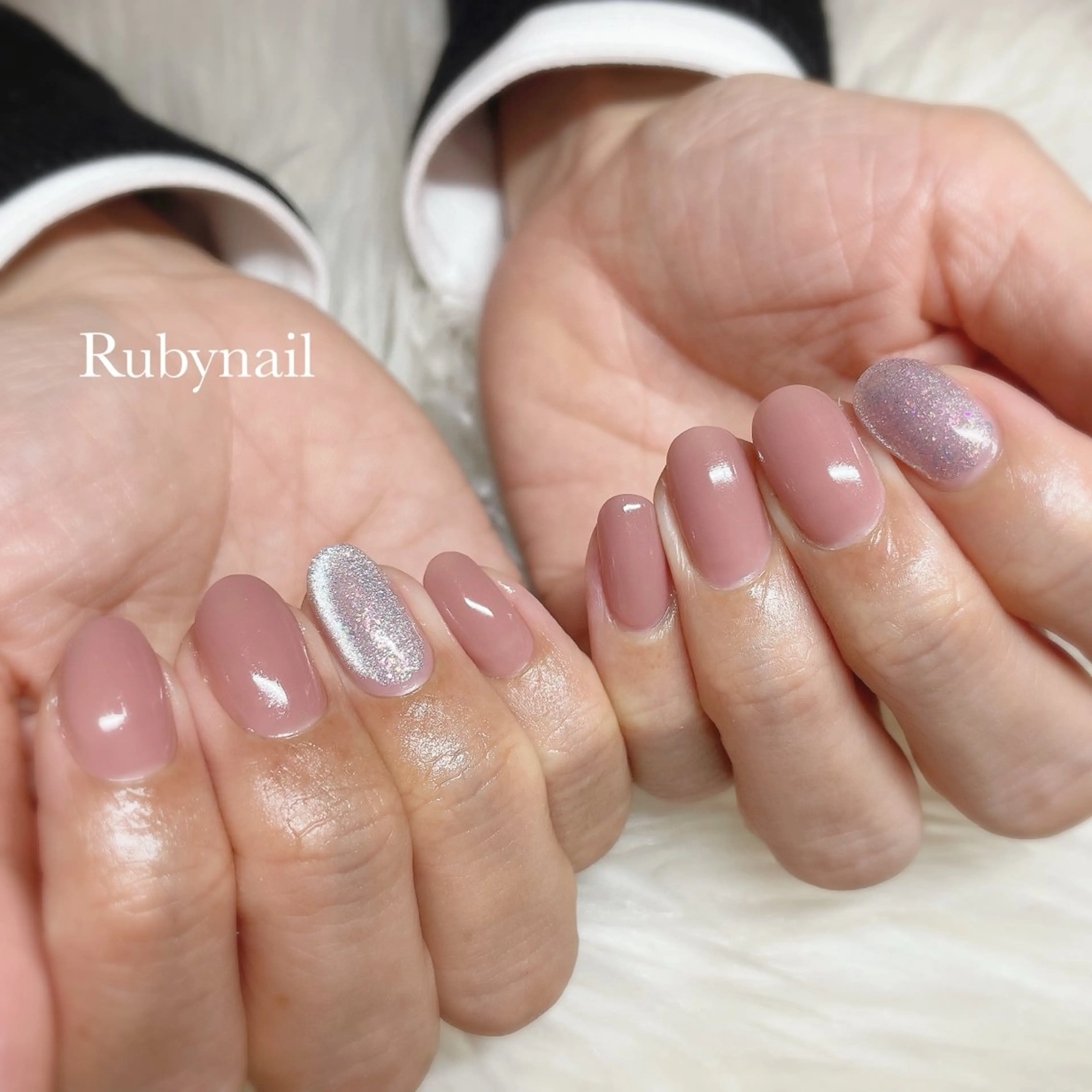 ネイル キラキラネイル マグネットネイル 持ち込み ピンク ピンクベージュ Rubynail所属・プライベートサロン Rubynailのネイルデザイン