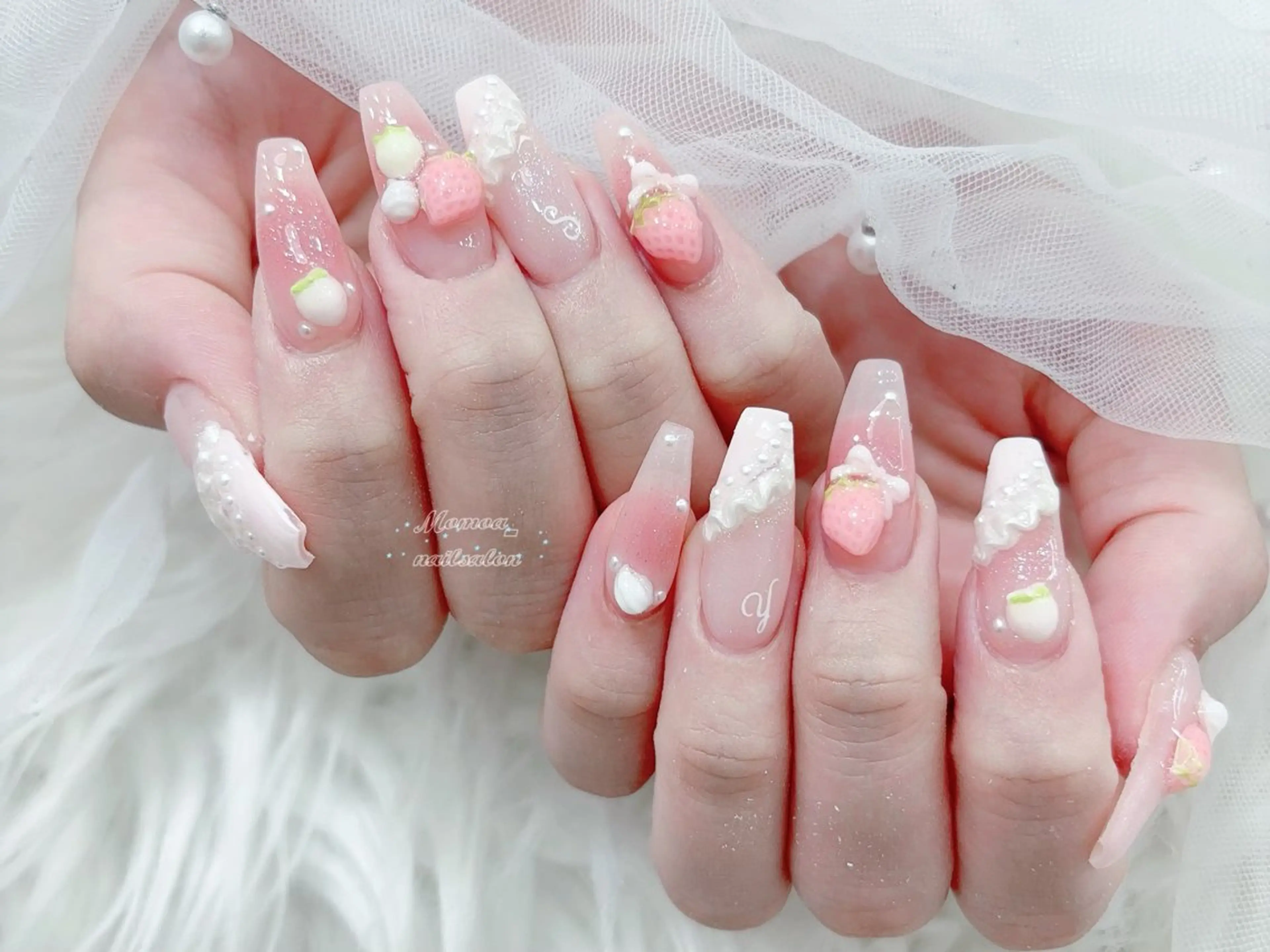 ネイル 成人式 マグネットネイル 大理石ネイル(マーブル) リボン 夏ネイル ハンドネイル MoMoA Nail ネイル長さ出し専門店のネイルデザイン