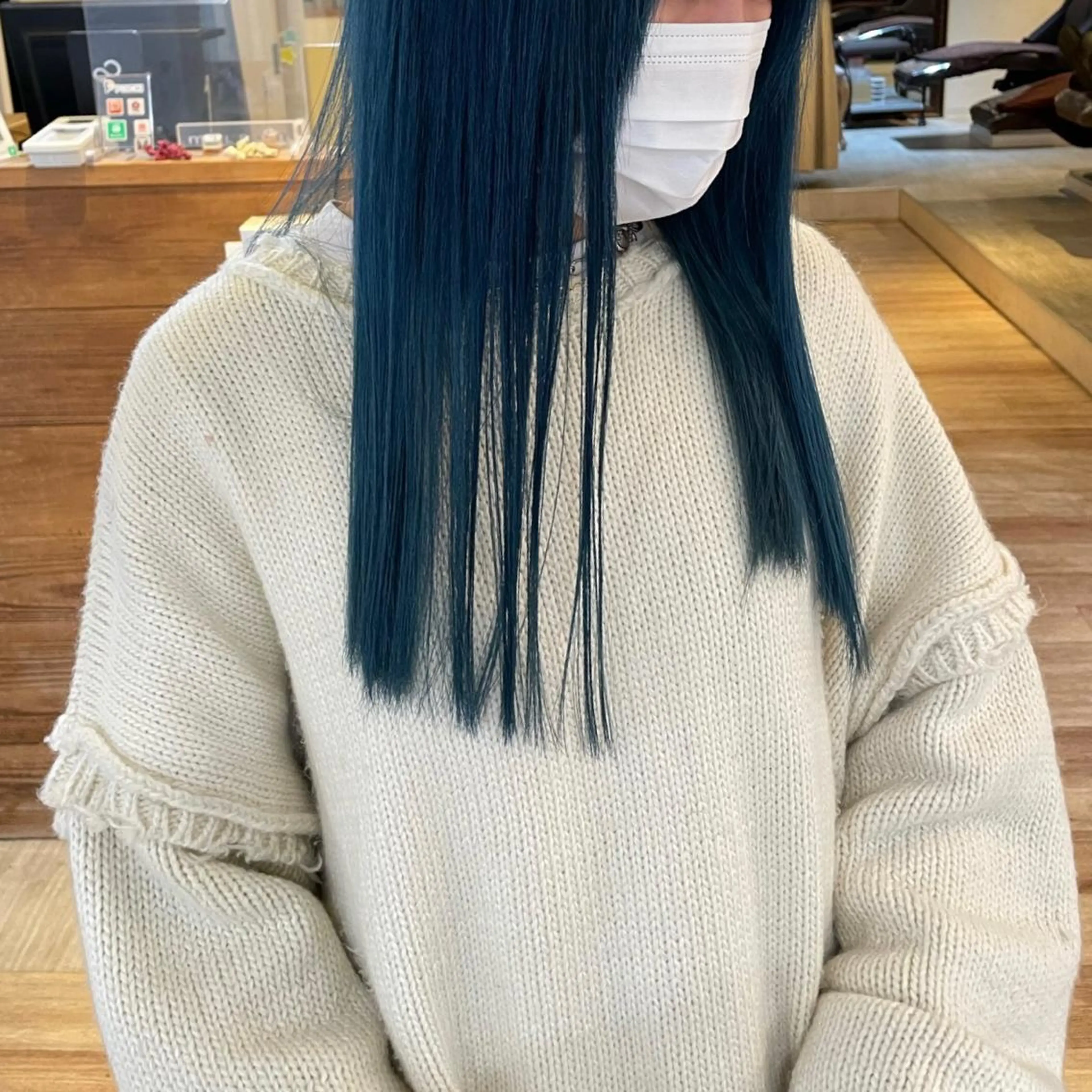 【暗染カラー🫐🩶】大人艶髪✨ブリーチなしワンカラーで韓国風暗髪（ブルーブラックが大人気🪄）＋トリートメント付きの写真