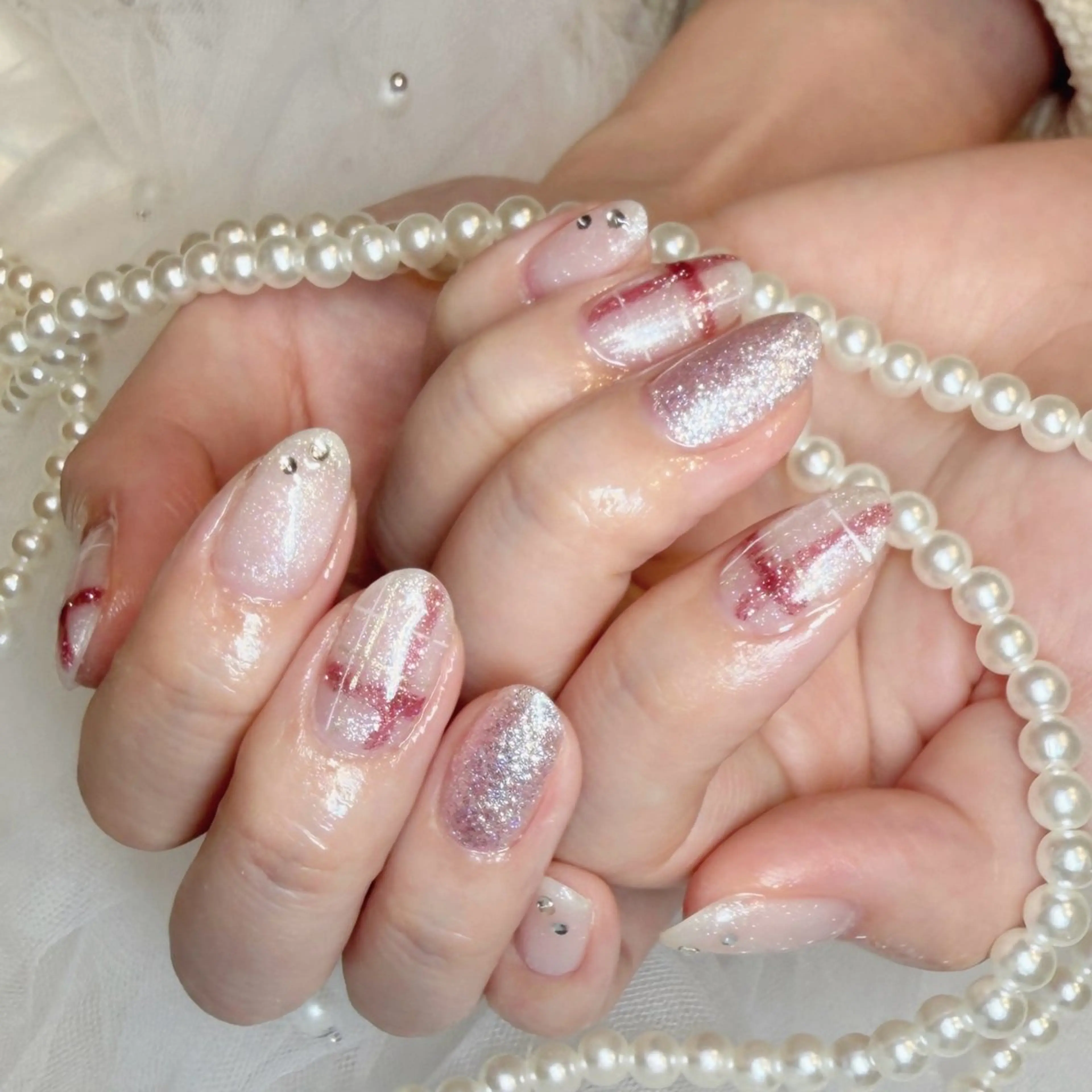 ネイル ジェルネイル キラキラネイル ラメ(グリッター) パラジェル 赤色 ハンドネイル aitas | nanamiのネイルデザイン