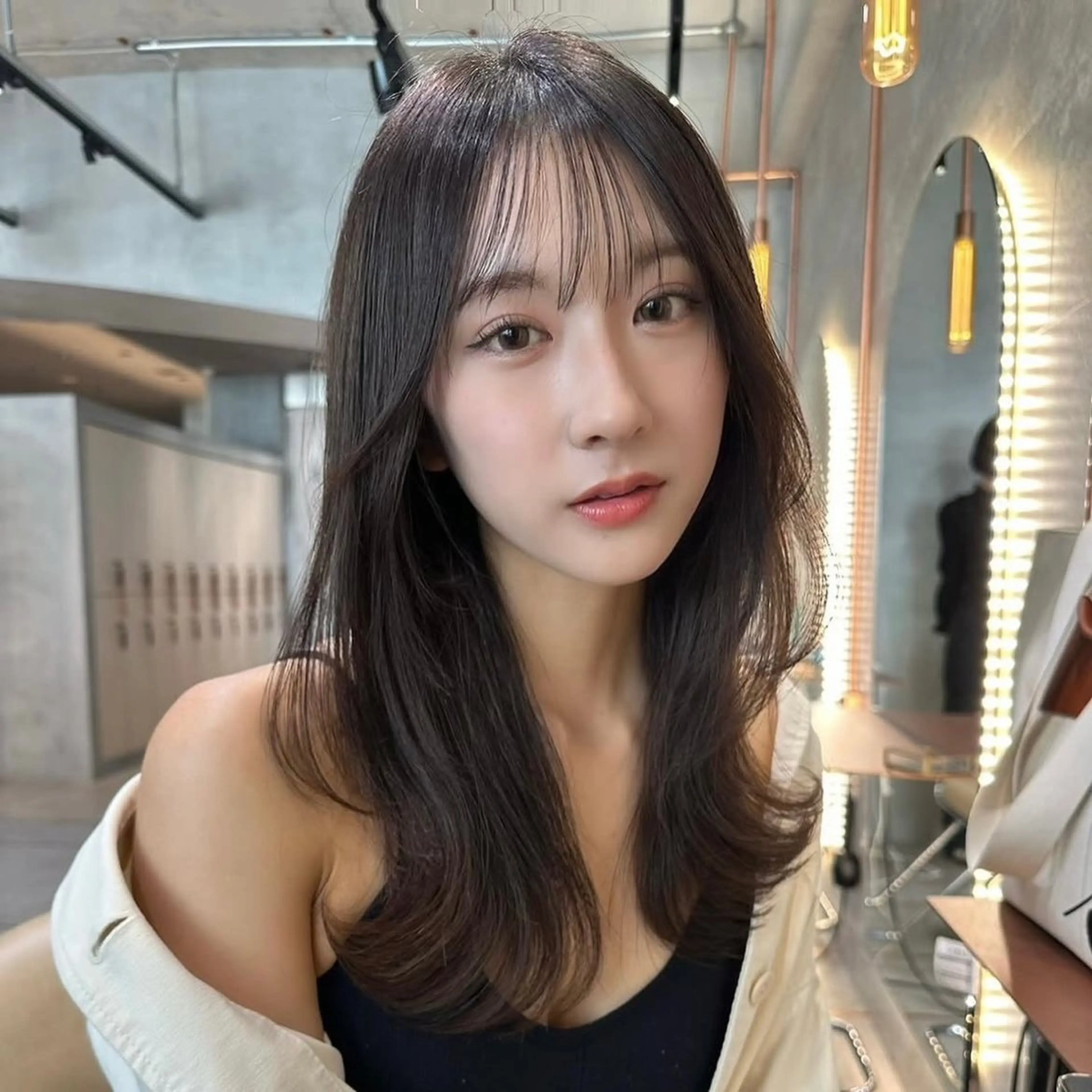 ロング 岡田準希/韓国/透明 感カラー/美髪矯正のヘアスタイル