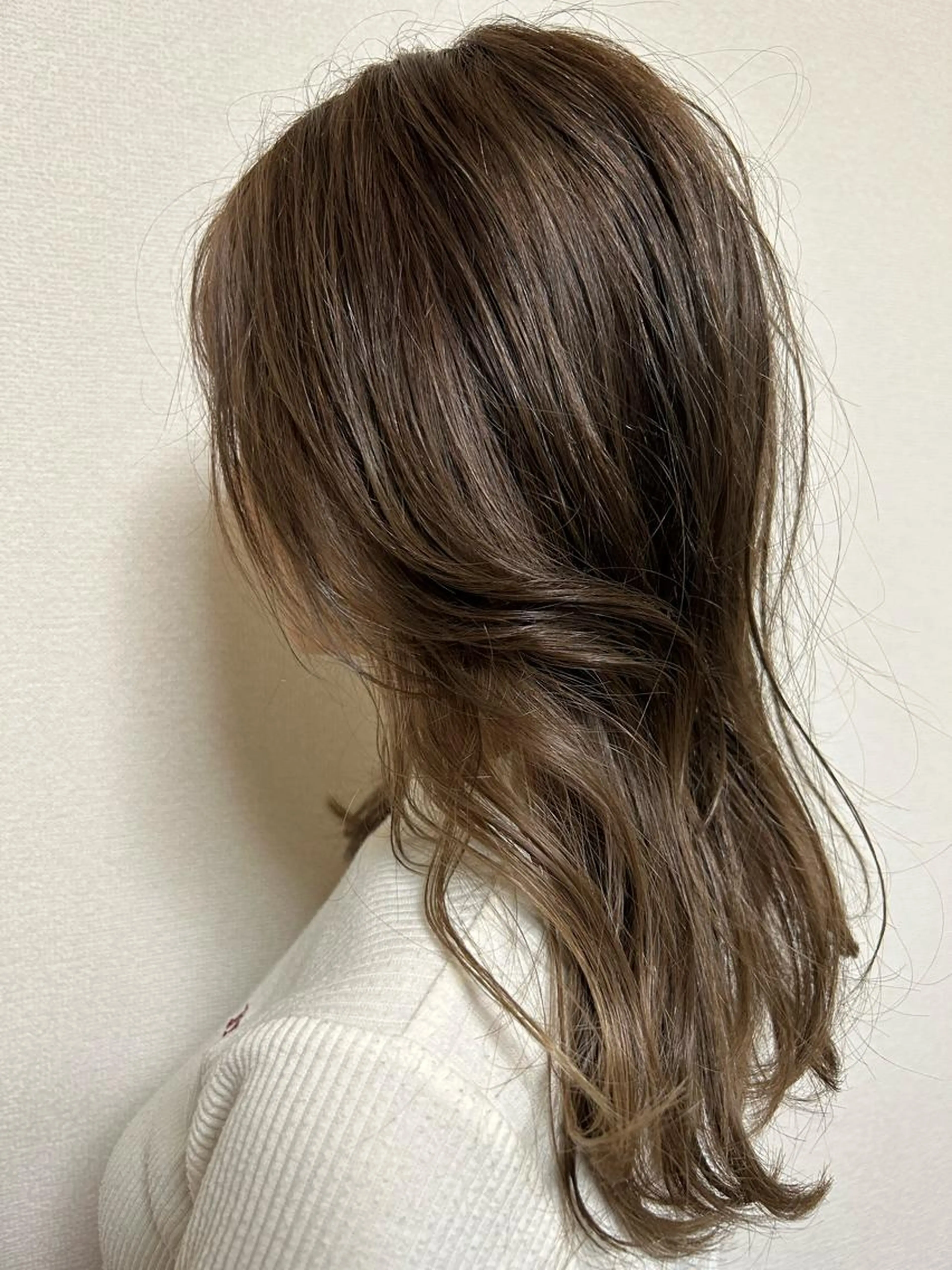 【初めてブリーチカラーやデザインカラーをしたい方おすすめ💍】ポイントブリーチ+オンカラーの写真