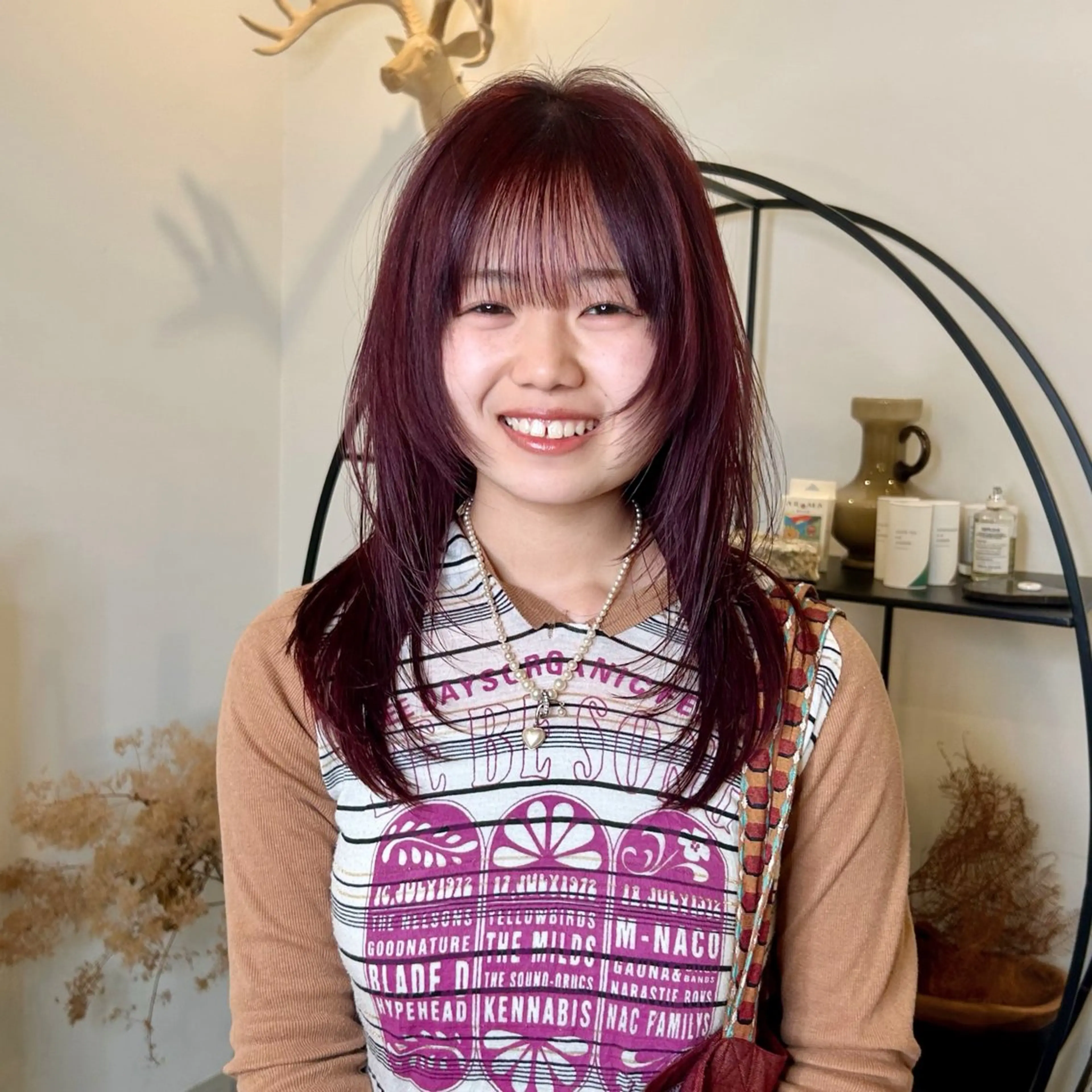 カラー レッドカラー 鳥居 愛子のヘアスタイル