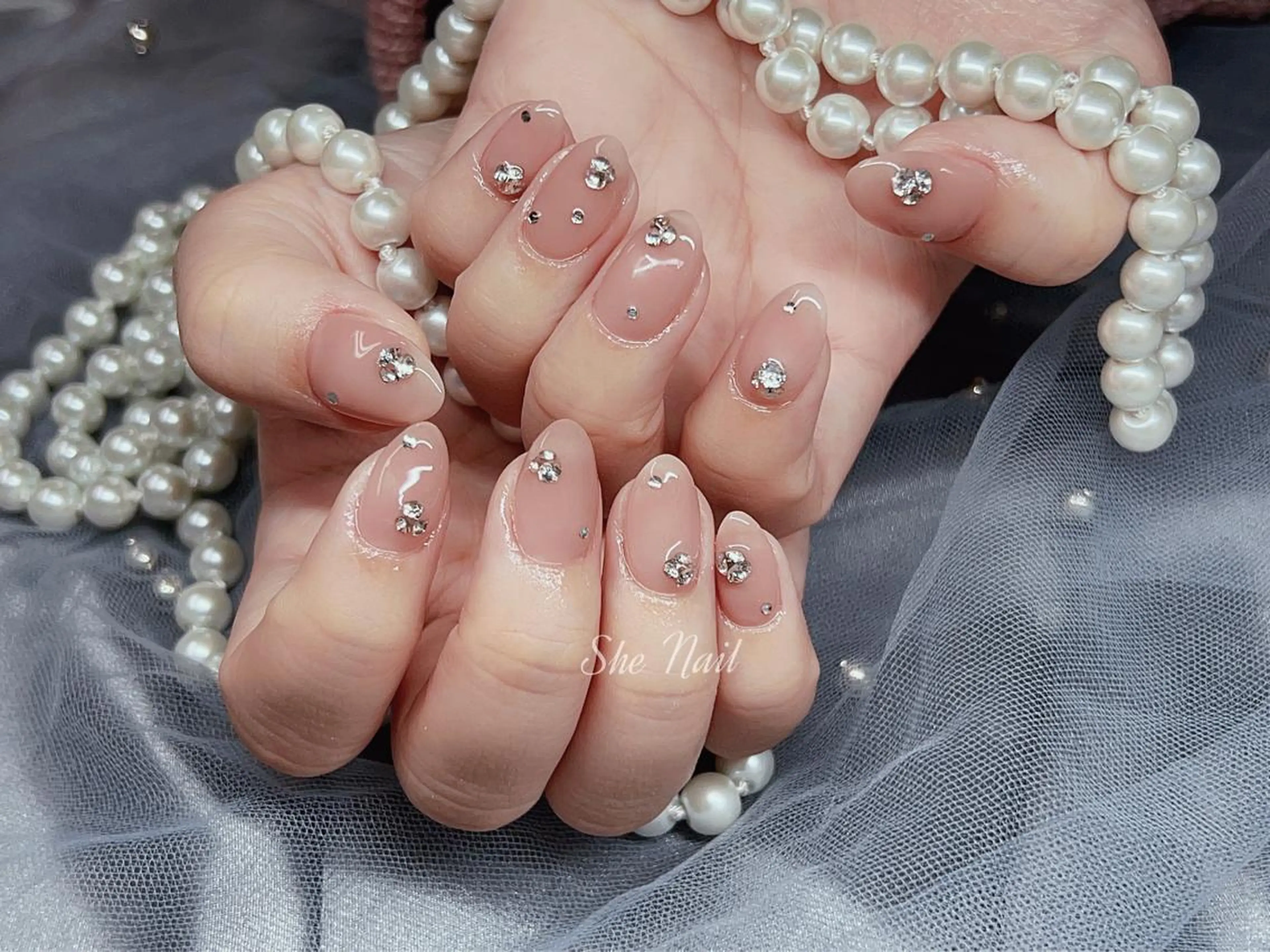 ネイル チークネイル 長さ出し マグネットネイル 持ち込み ワンカラーネイル ハンドネイル She   Nail所属・ISA_ BELLAのネイルデザイン