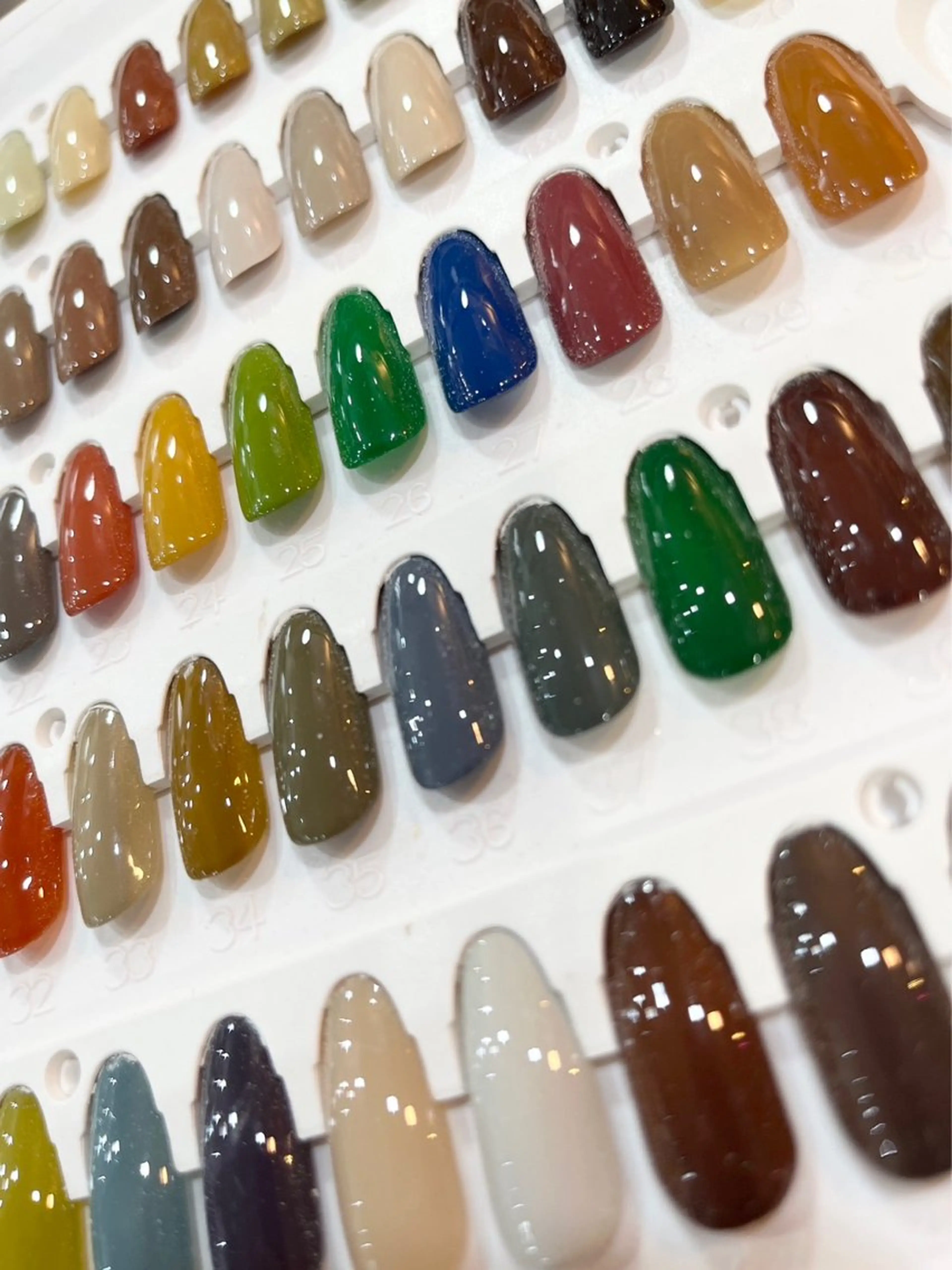 ネイル H. Hinaのネイルデザイン