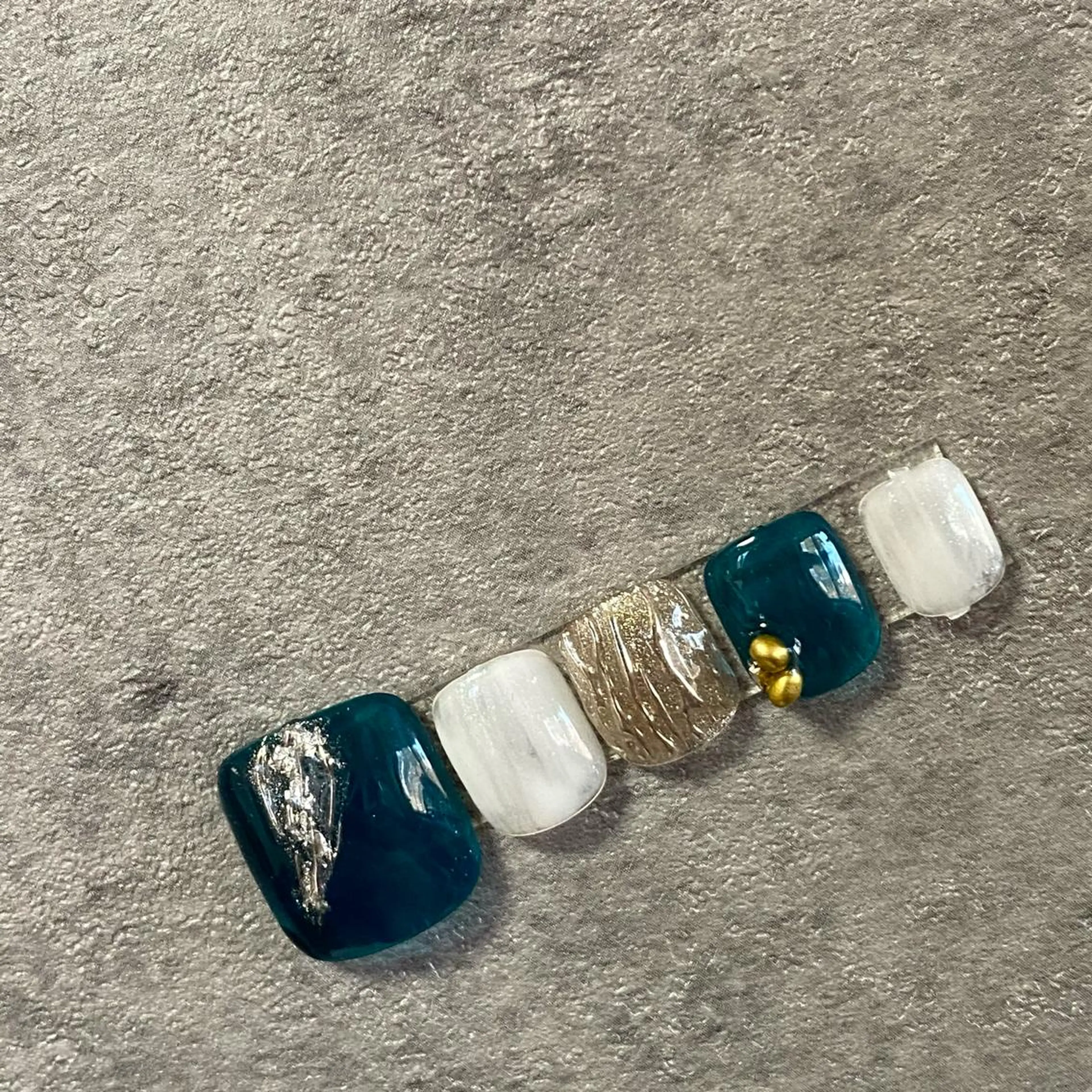 ネイル プライベートビューティーサロンメリア所属・ビューティーサロン meriaのネイルデザイン