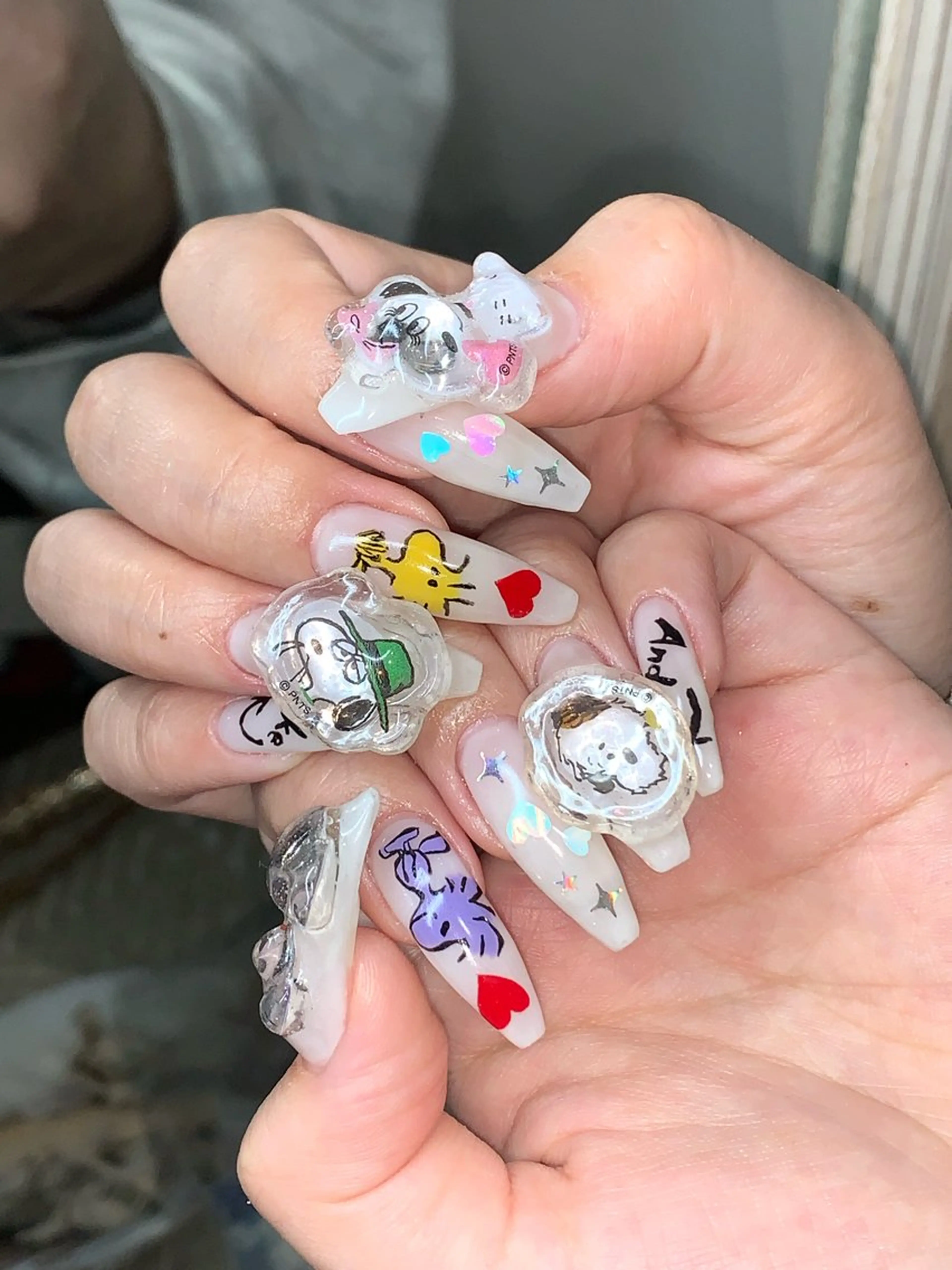 ネイル ハンドネイル NES NAIL所属・さゆり￤推しキャラ ￤ロングネイル🩷のネイルデザイン