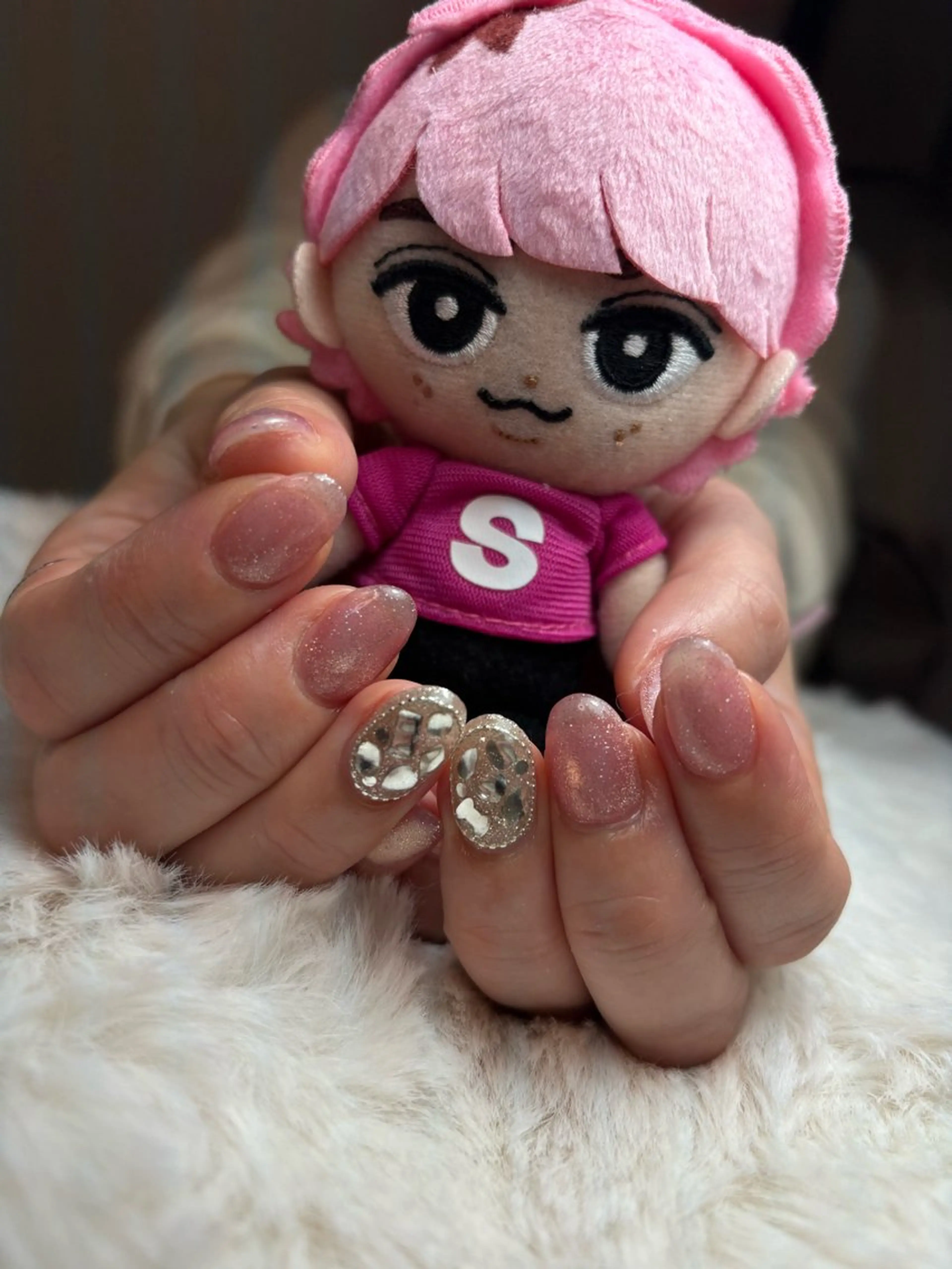 ネイル 黒須莉奈 IRYのネイルデザイン