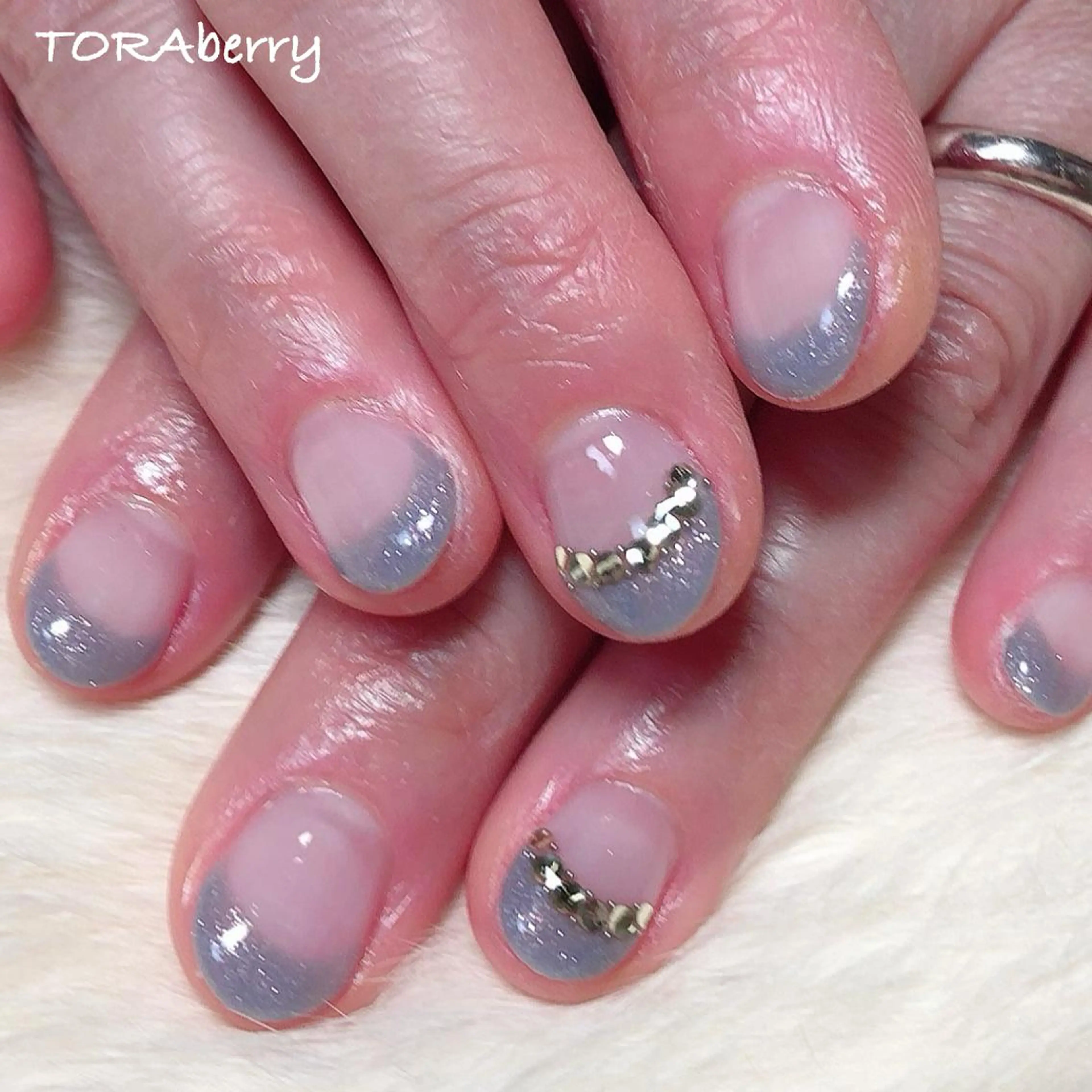 ネイル フレンチネイル ハンドネイル ネイリスト なつみのネイルデザイン