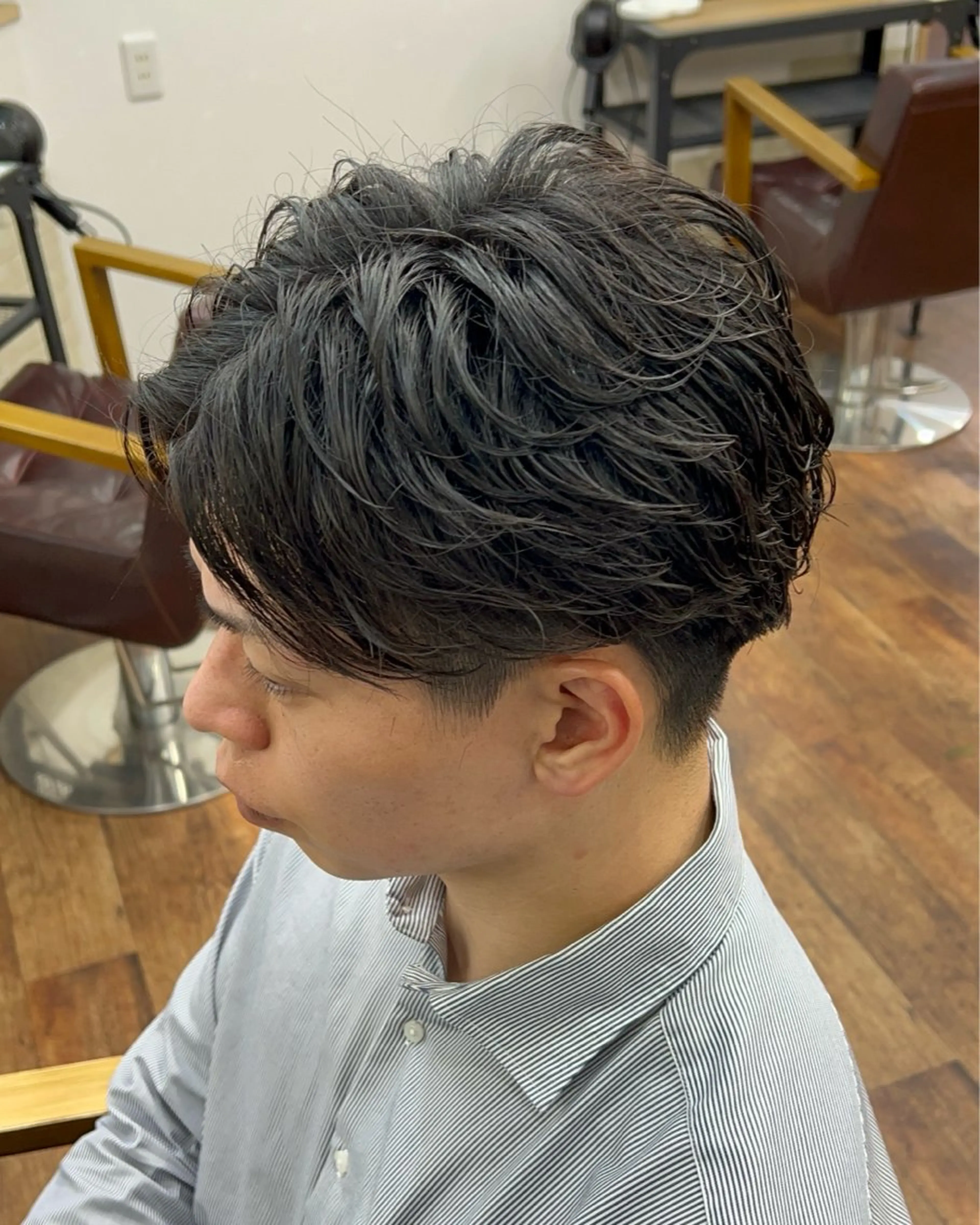 ショート パーマ メンズ フェザーパーマ メンズパーマ 顔周りカット Yui/メンズカラー /シャドウパーマのヘアスタイル