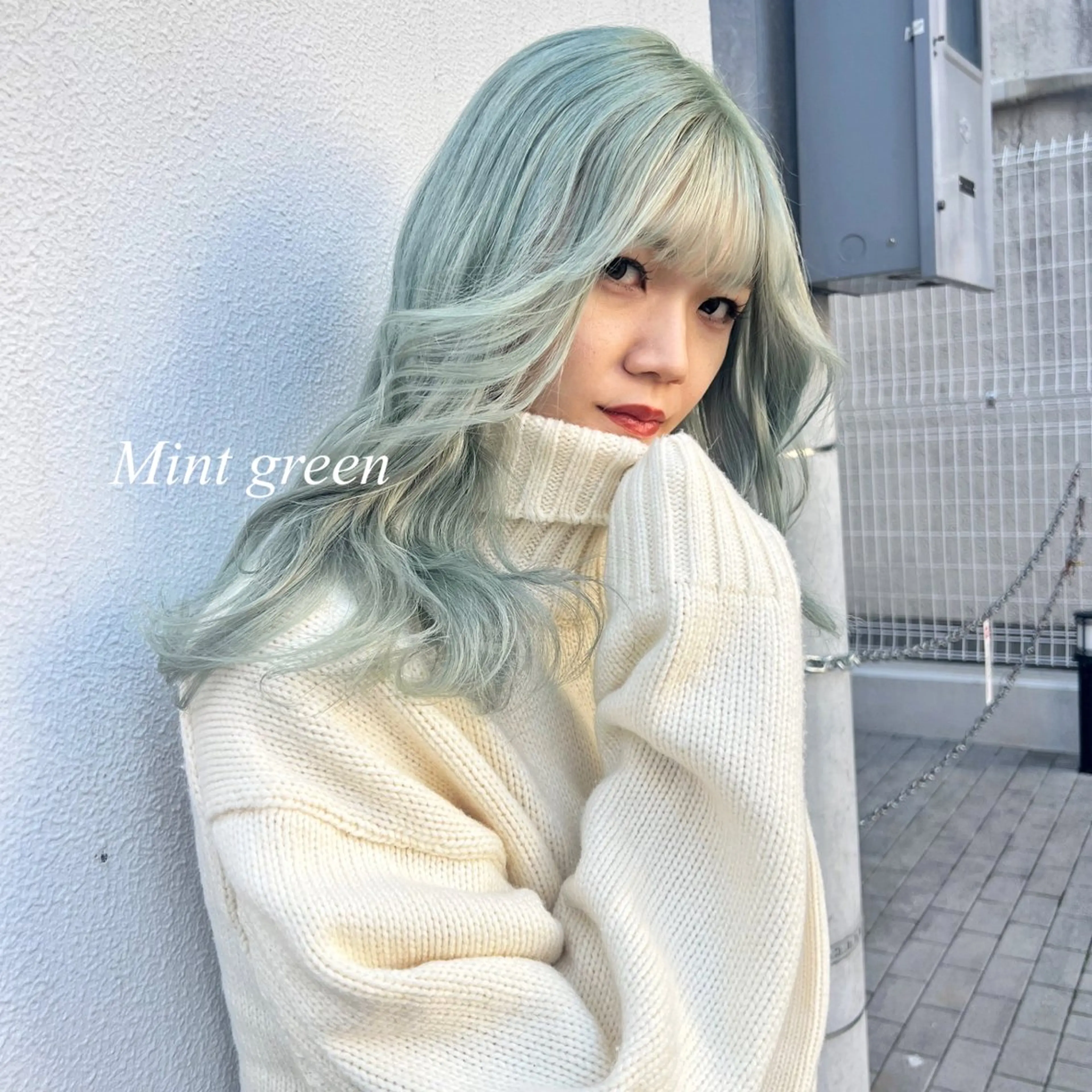 ロング カラー シールエクステ ハイトーンカラー エクステ ヘアカラー シールエクステ特化 ハイトーン、NANAのヘアスタイル