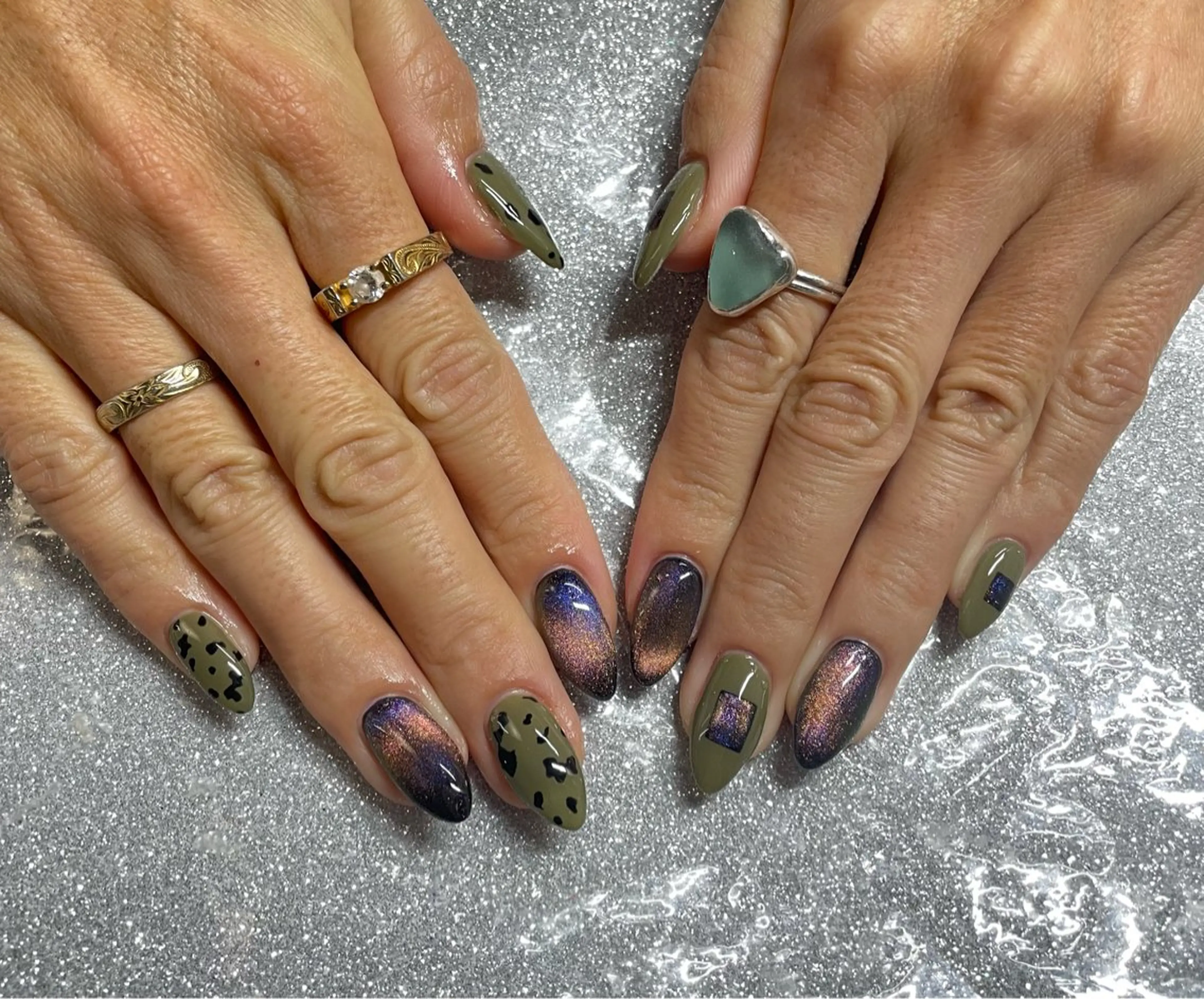 ネイル ハンドネイル VIERU 🌈🎀💖のネイルデザイン