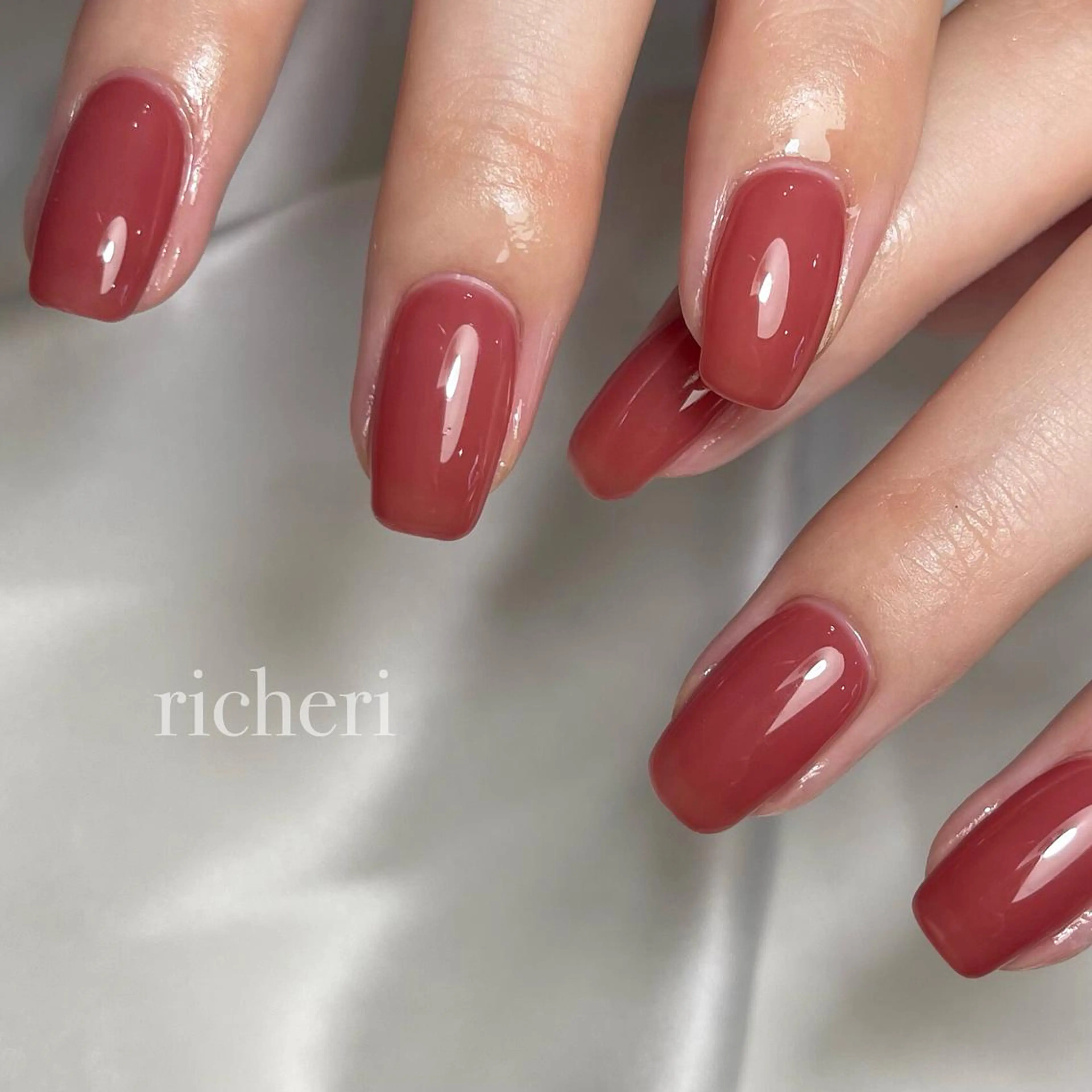 ミディアム ネイル ハンドネイル richeri beautyのエステ・リラクイメージ