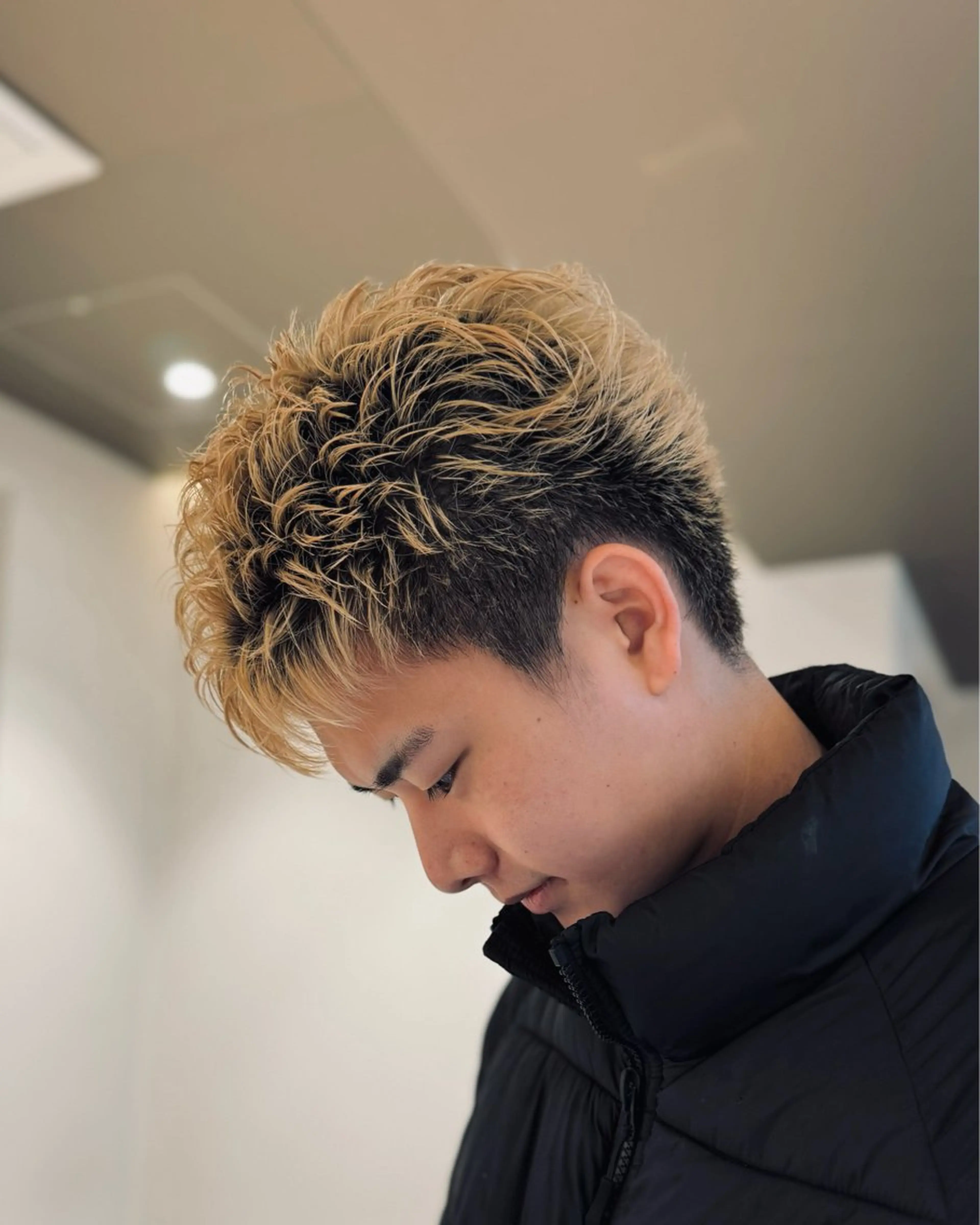 ショート カラー メンズ スパイキーショート ショートヘア カット ヘアカラー スパイキーショート 大人パーマ 丸山のヘアスタイル