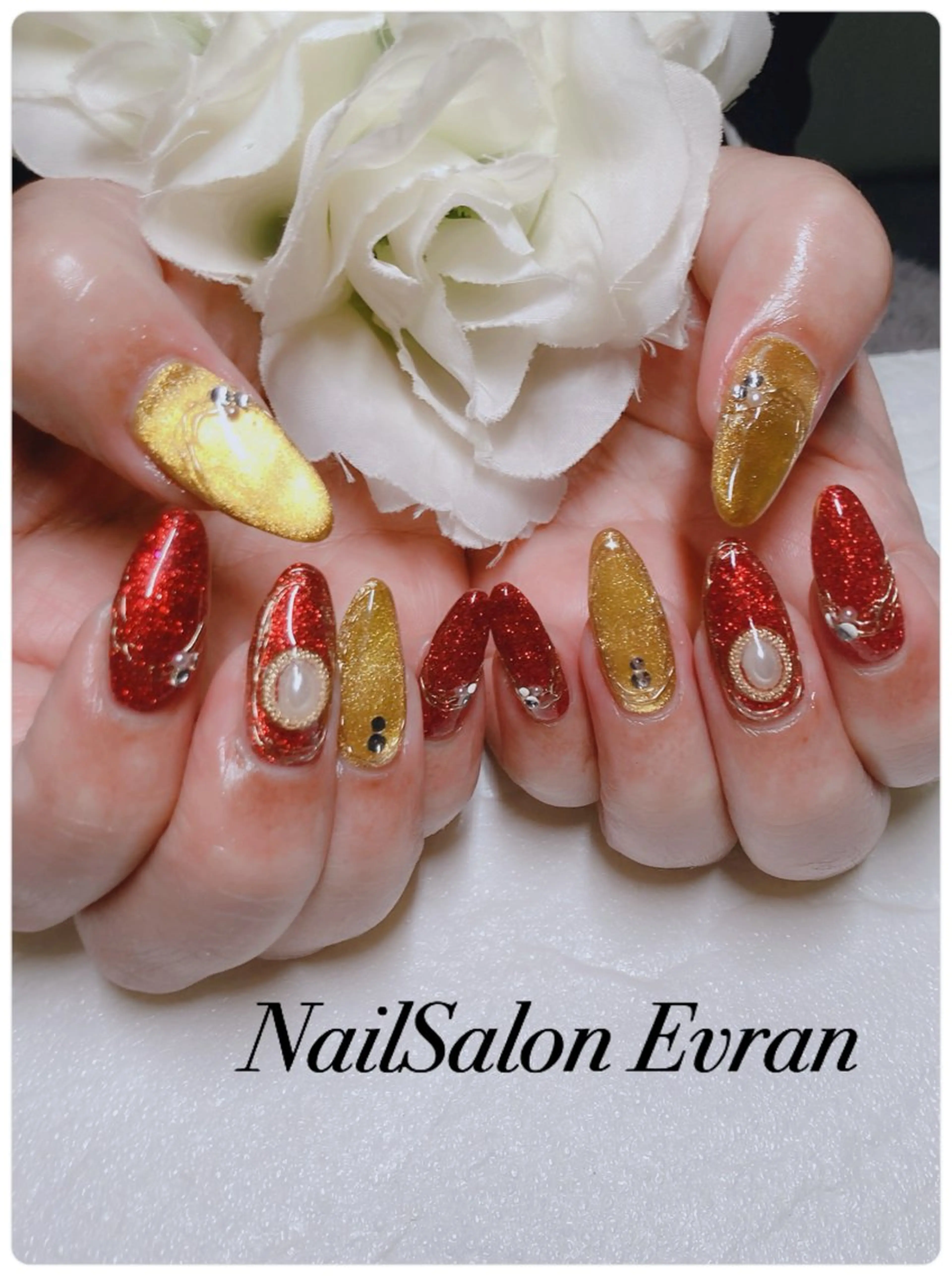 ネイル アートネイル フレンチネイル マグネットネイル 持ち込み ニュアンスネイル ハンドネイル Nail salon Evranのネイルデザイン