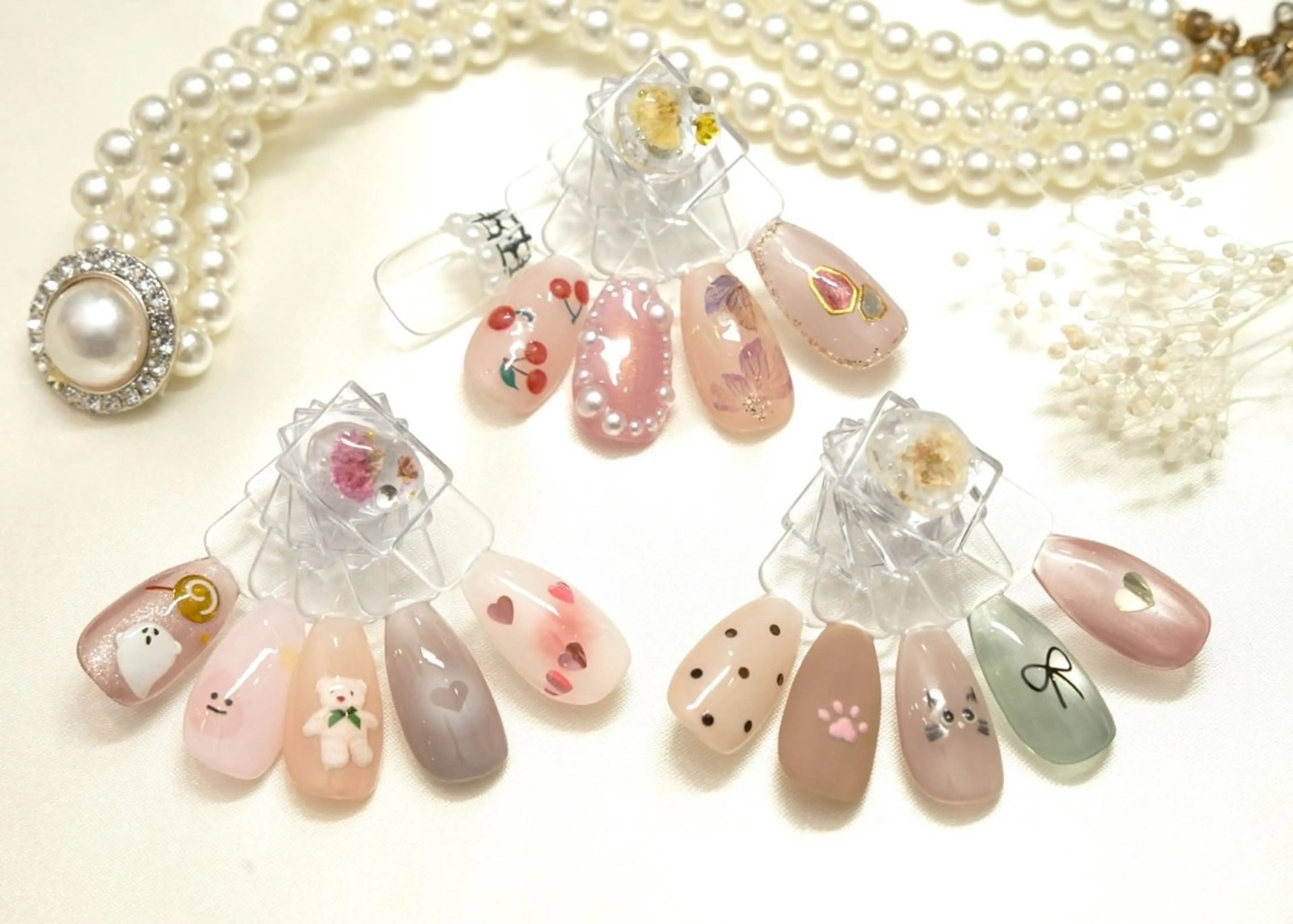 ネイル Amoureuse Satomiのネイルデザイン