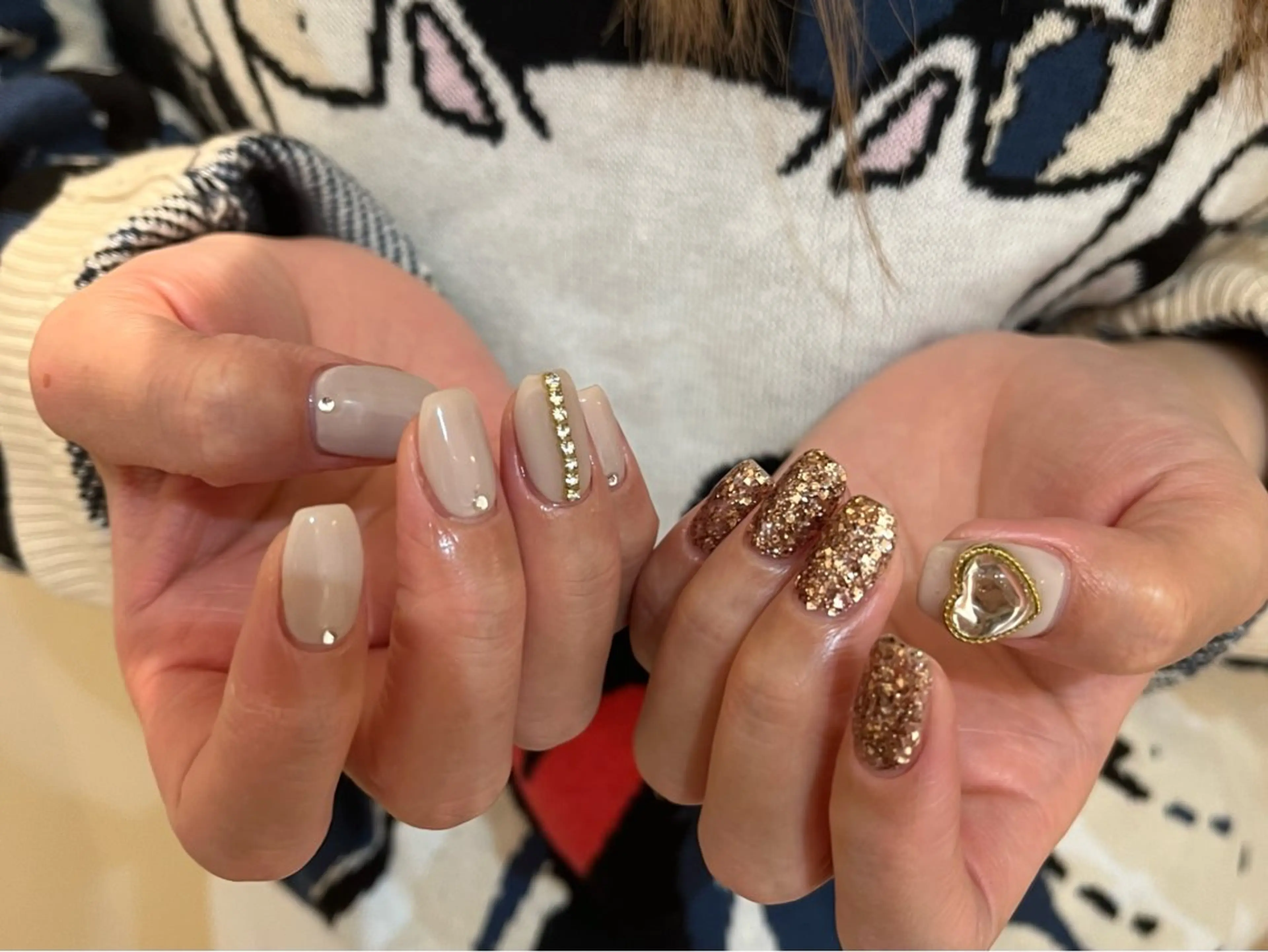 ネイル キラキラネイル ハンドネイル Momone /渋谷/パラジェルのネイルデザイン