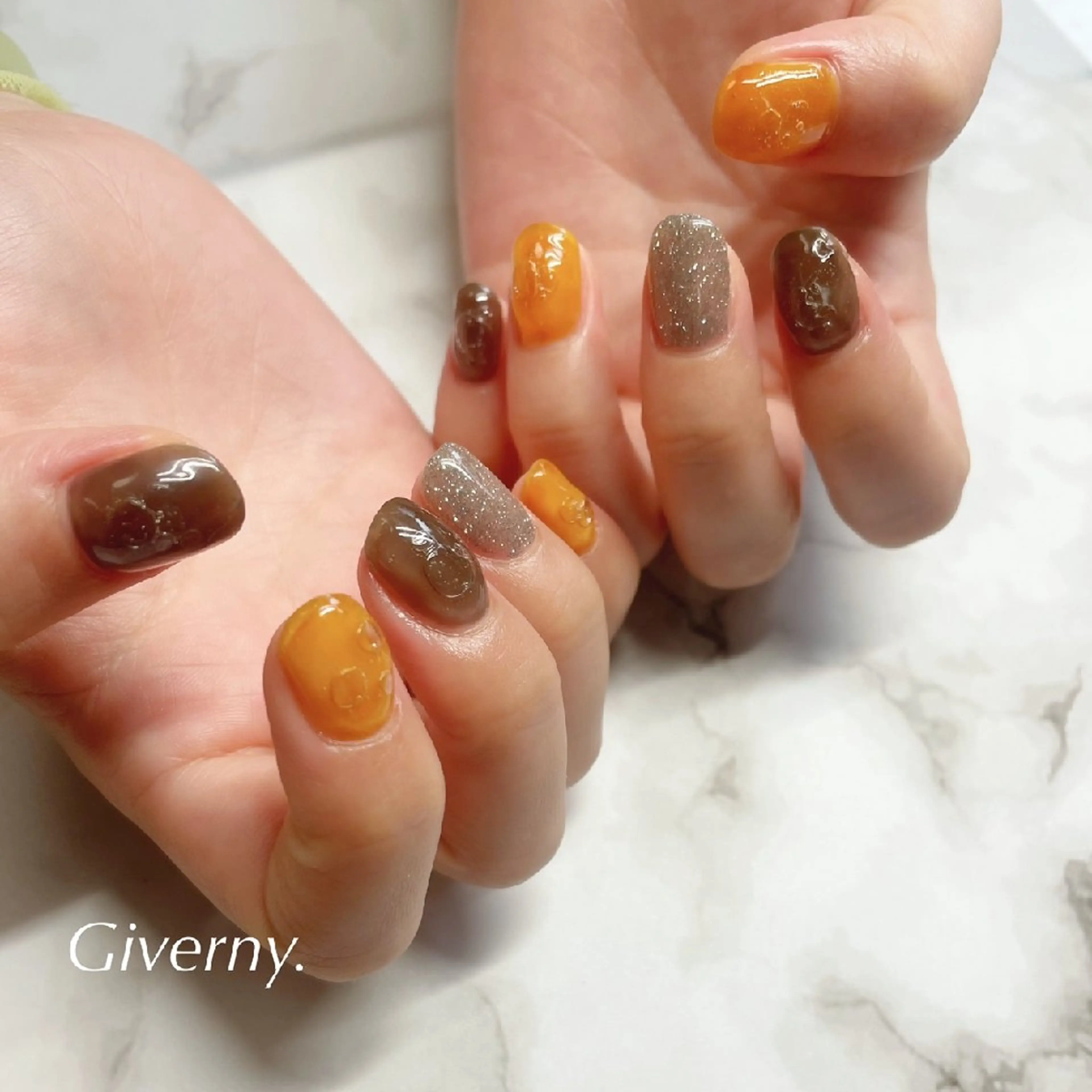 ネイル べっ甲ネイル ぷっくりネイル ハンドネイル Giverny .のネイルデザイン