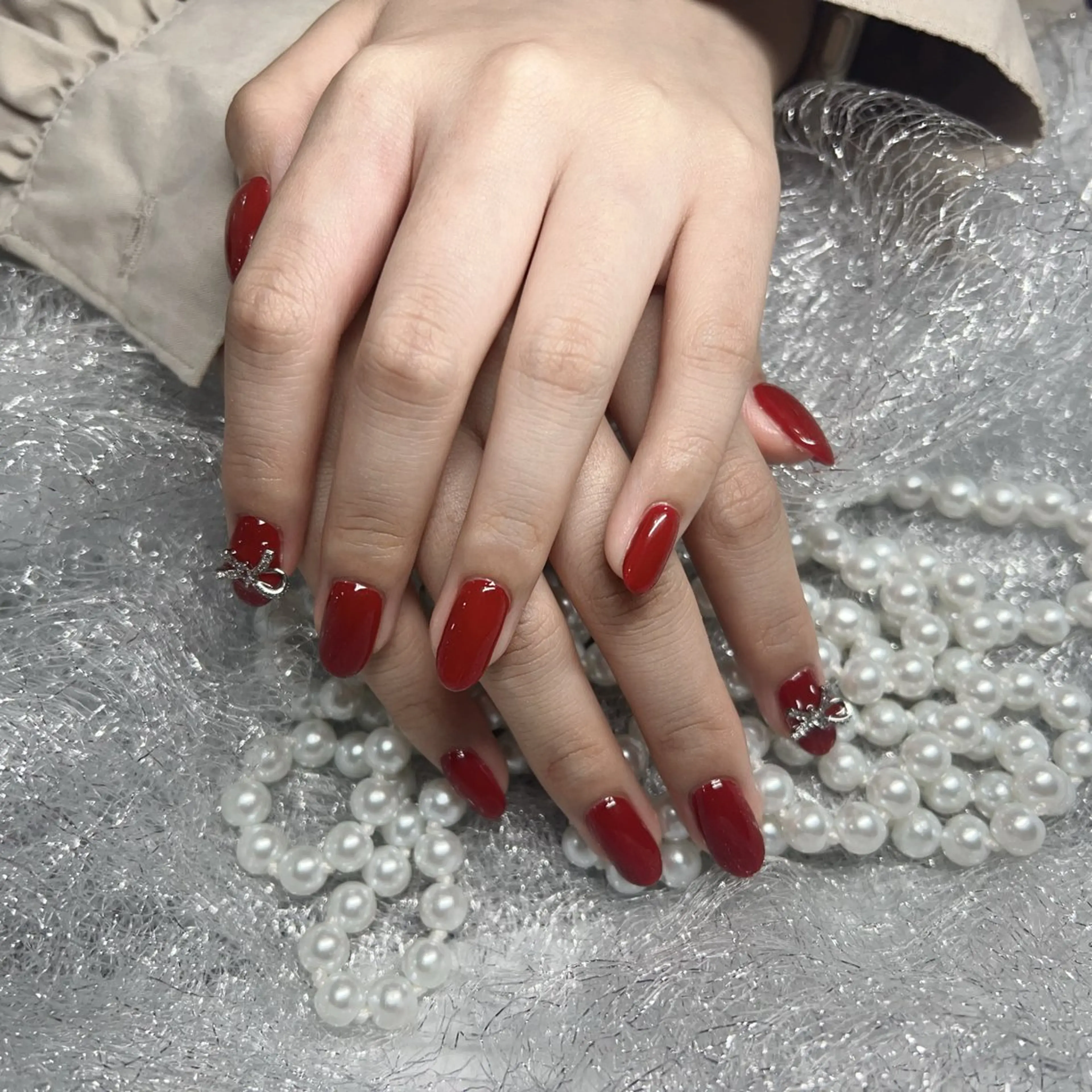 ネイル カジュアル ガーリー キラキラネイル 韓国ネイル シンプルネイル ハンドネイル More Glam 池袋東口店のネイルデザイン