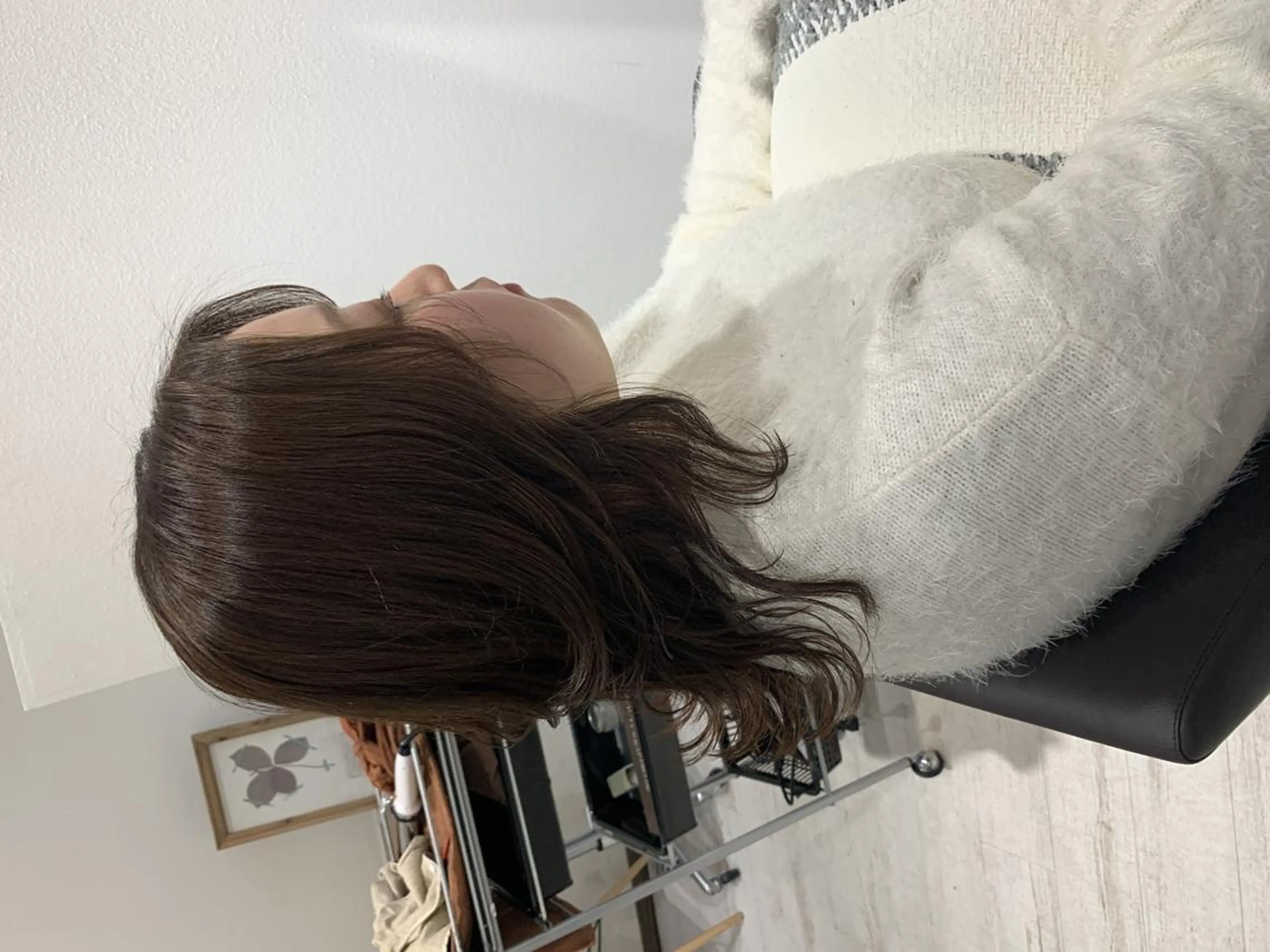 セミロング カラー 瀬尾 由希菜のヘアスタイル