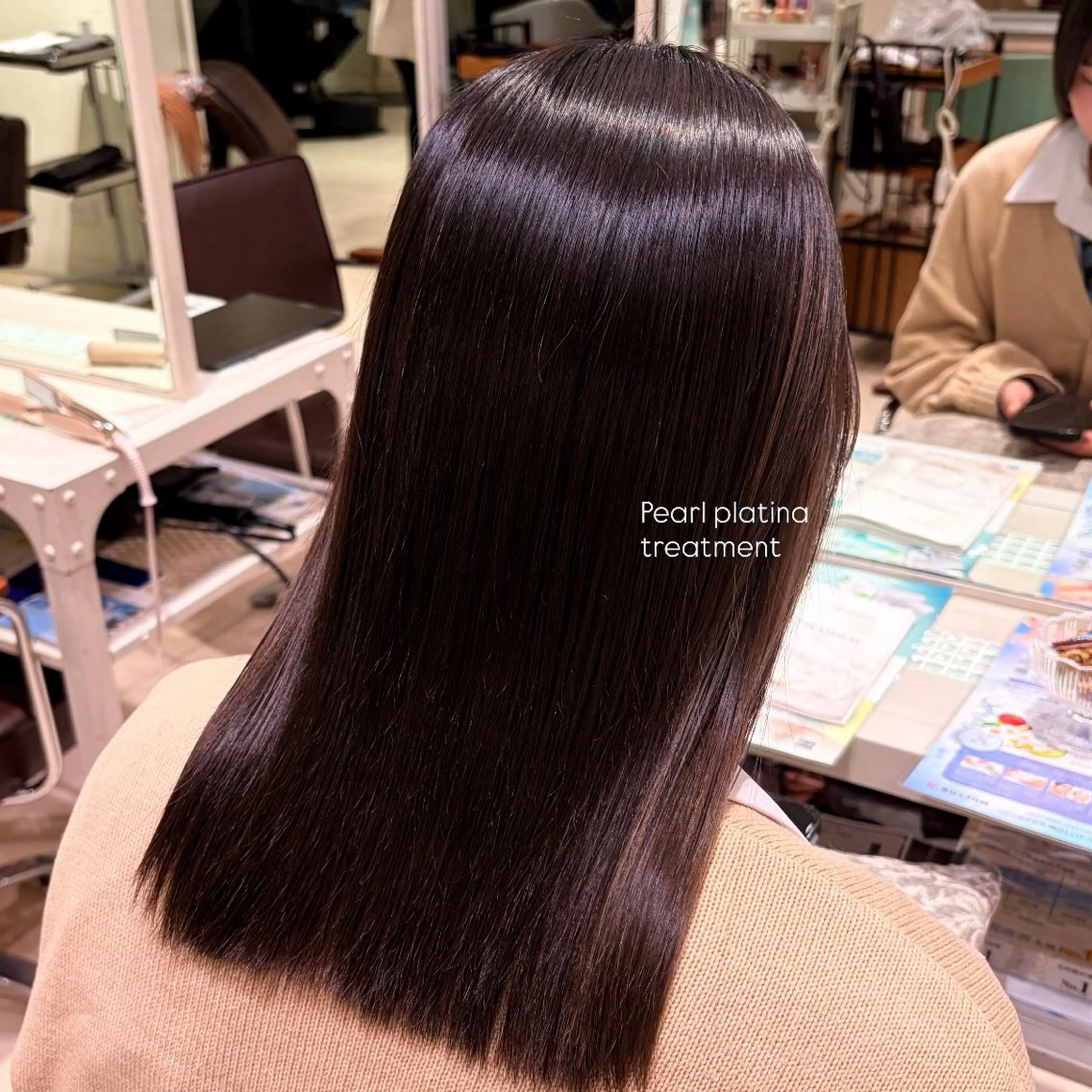 セミロング 縮毛矯正 個性派ヘアアレンジ 🎀✨Ainaのヘアスタイル