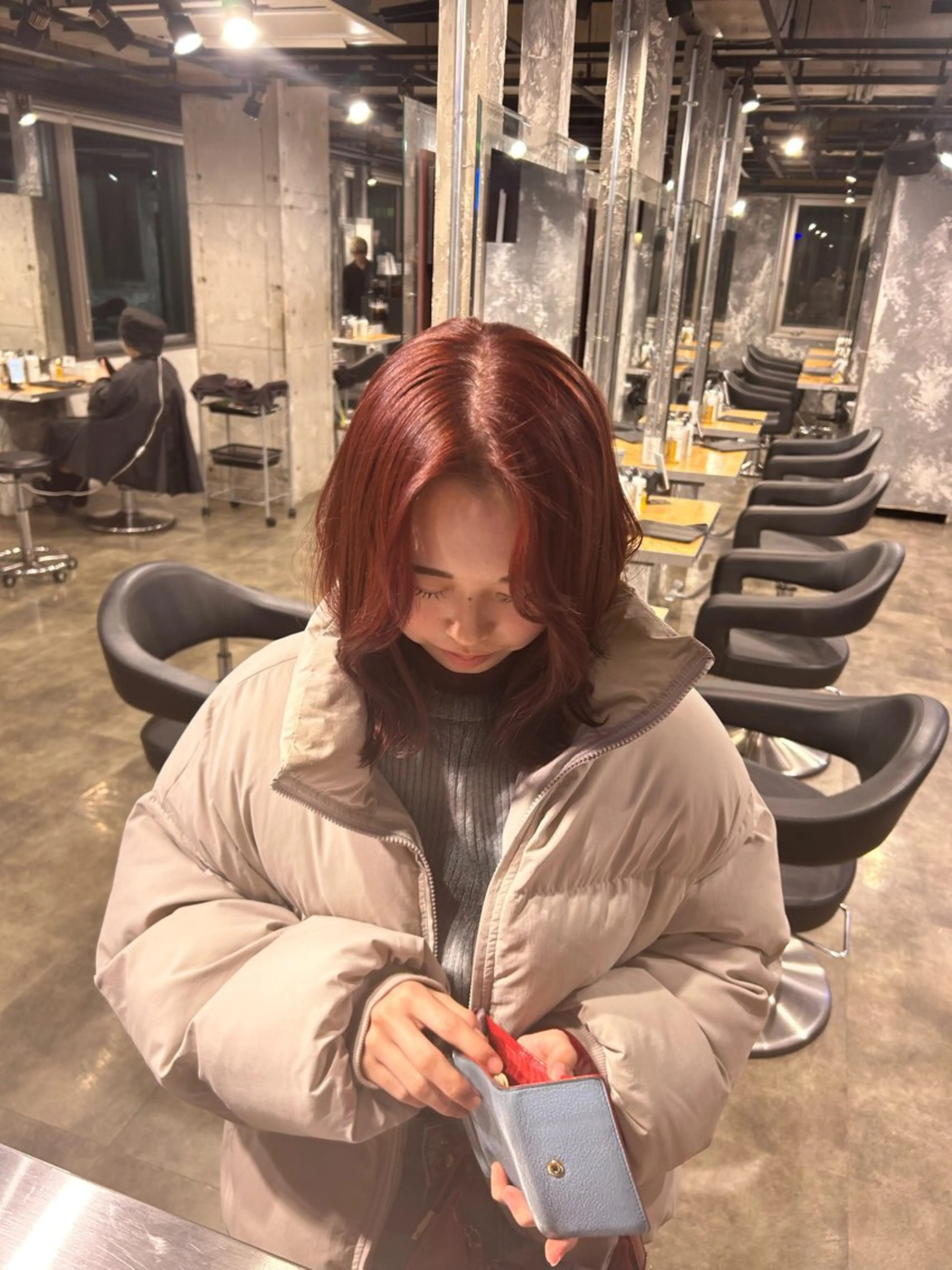 ミディアム IS所属・横浜美容室/透明感 カラー/レイヤーのヘアスタイル