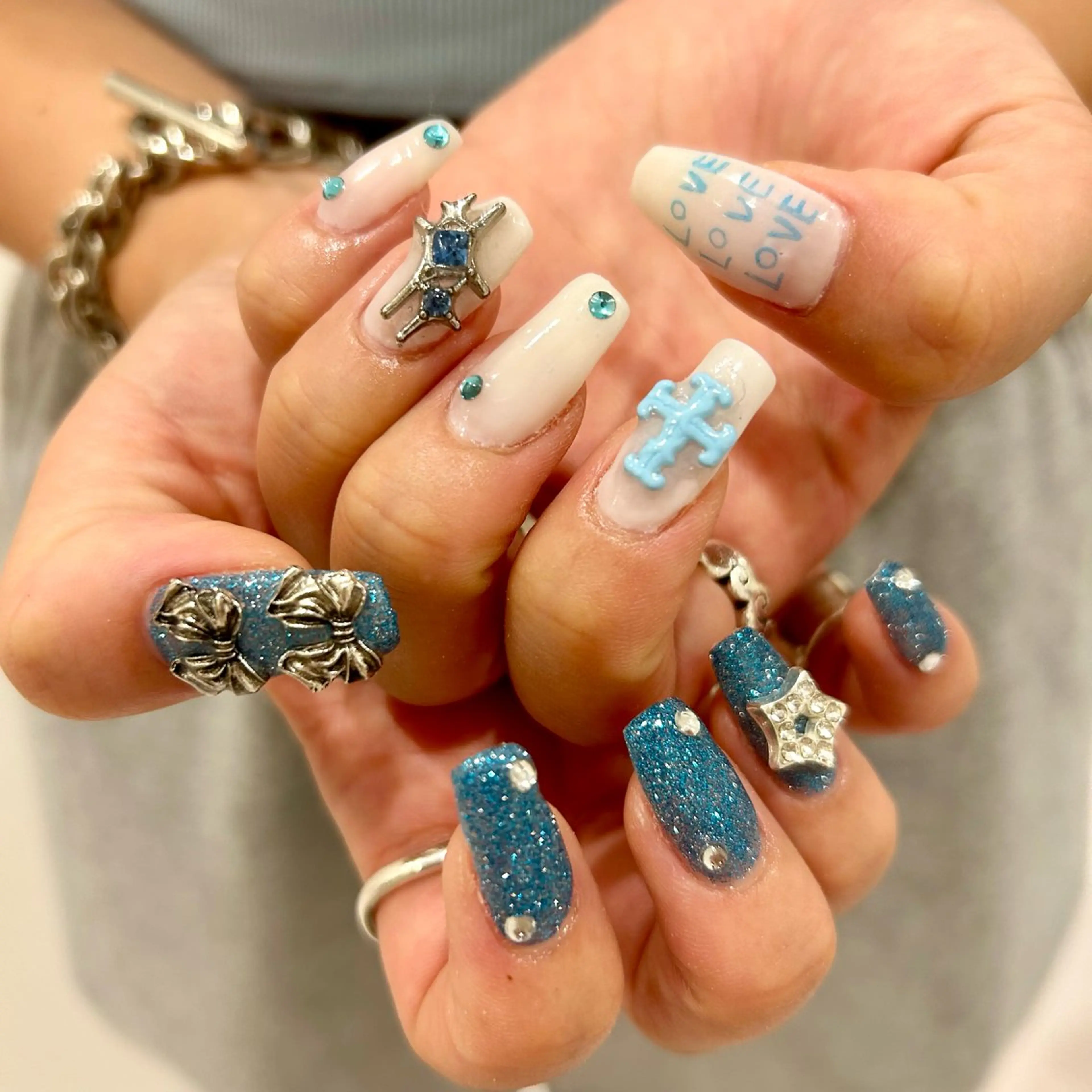 ネイル 🫧飛山琉桜/二条 ネイルアート/束感のマツエク・マツパデザイン